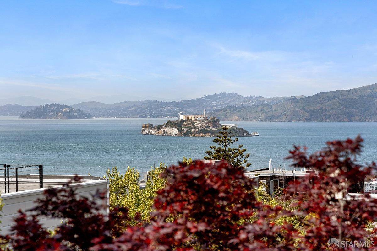 San Francisco, CA 94133,69 Telegraph Place