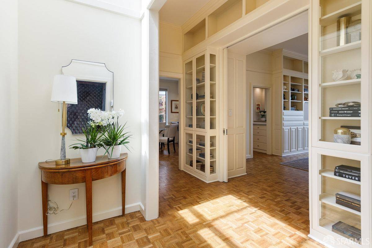 San Francisco, CA 94133,69 Telegraph Place