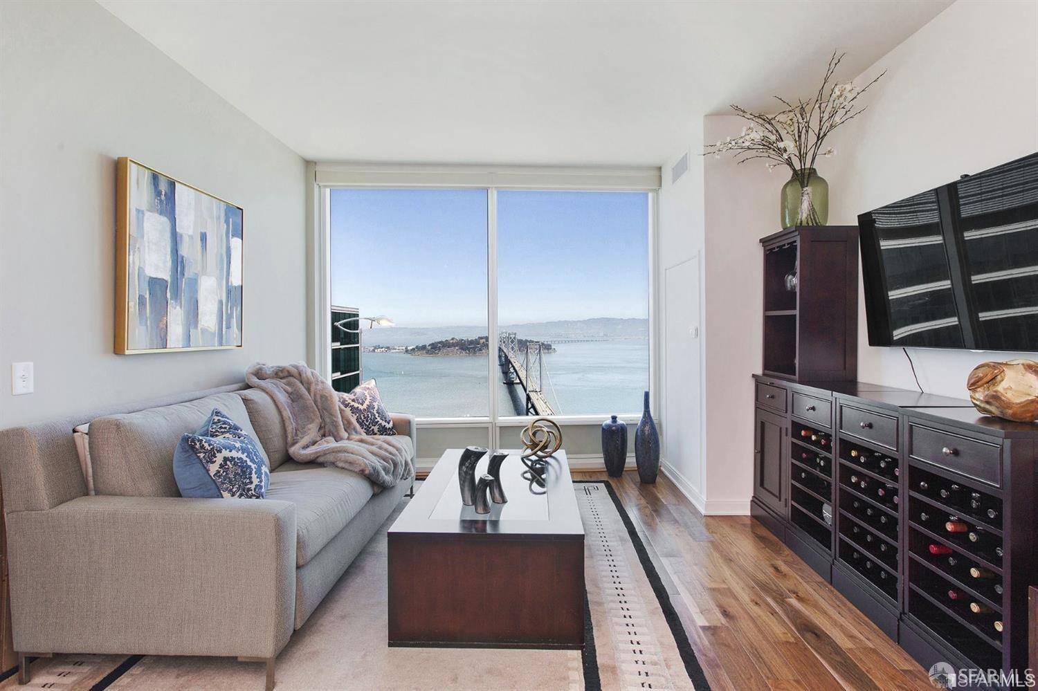 San Francisco, CA 94105,425 1st ST #4908