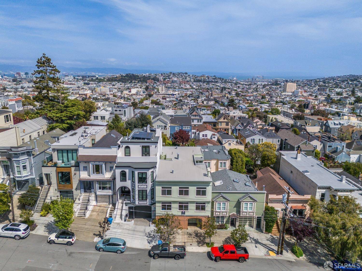 San Francisco, CA 94114,943 Sanchez ST