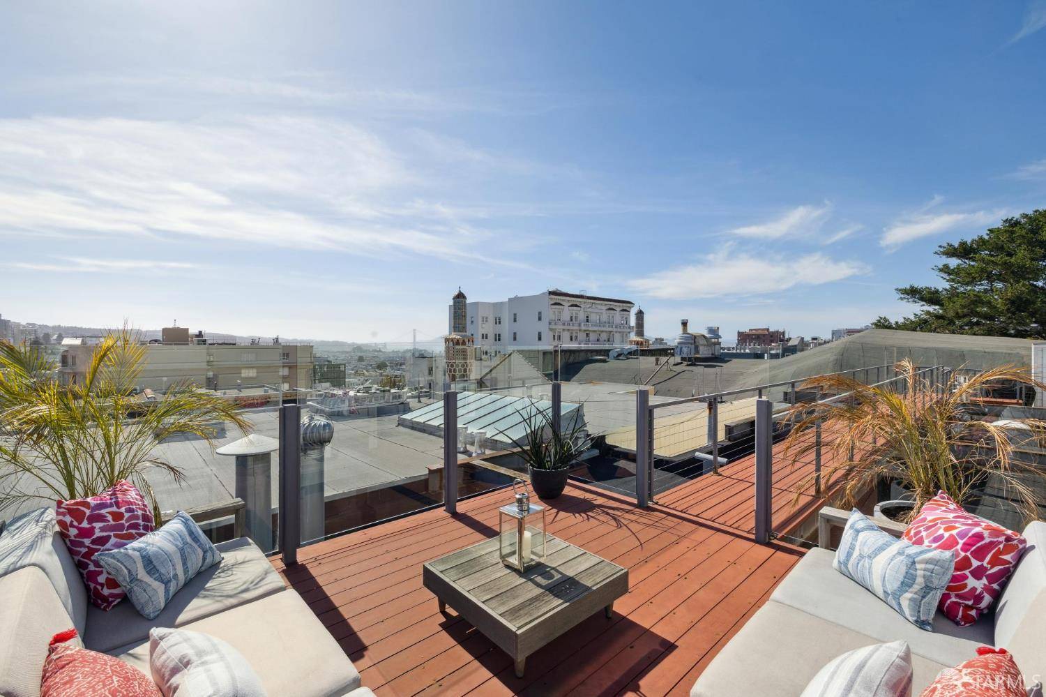 San Francisco, CA 94109,1370 Green ST