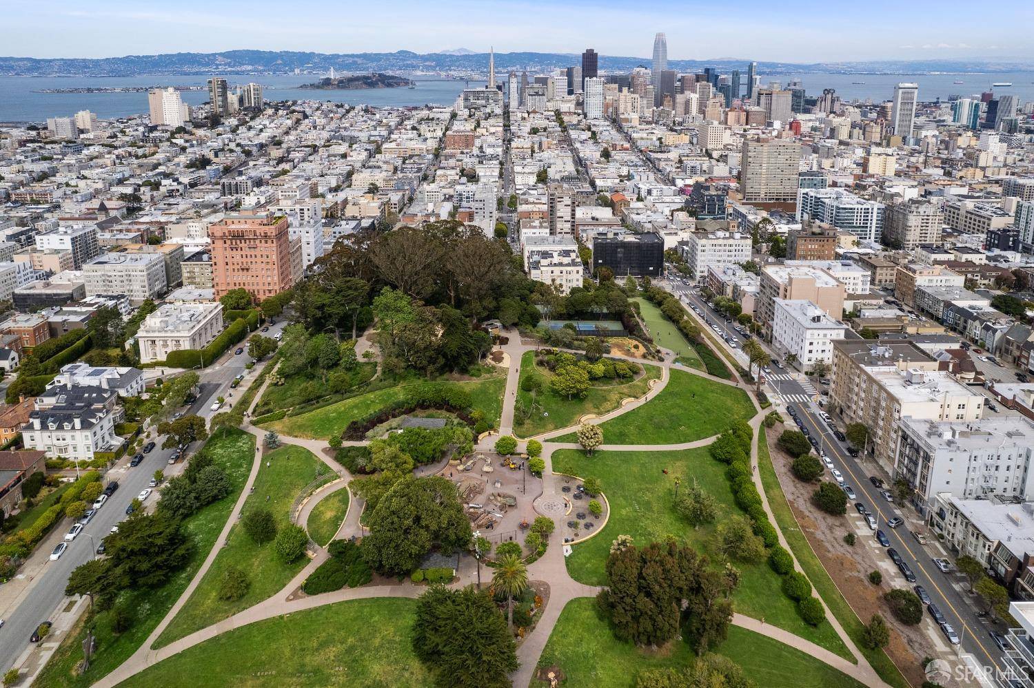 San Francisco, CA 94109,2171 Sacramento ST #4