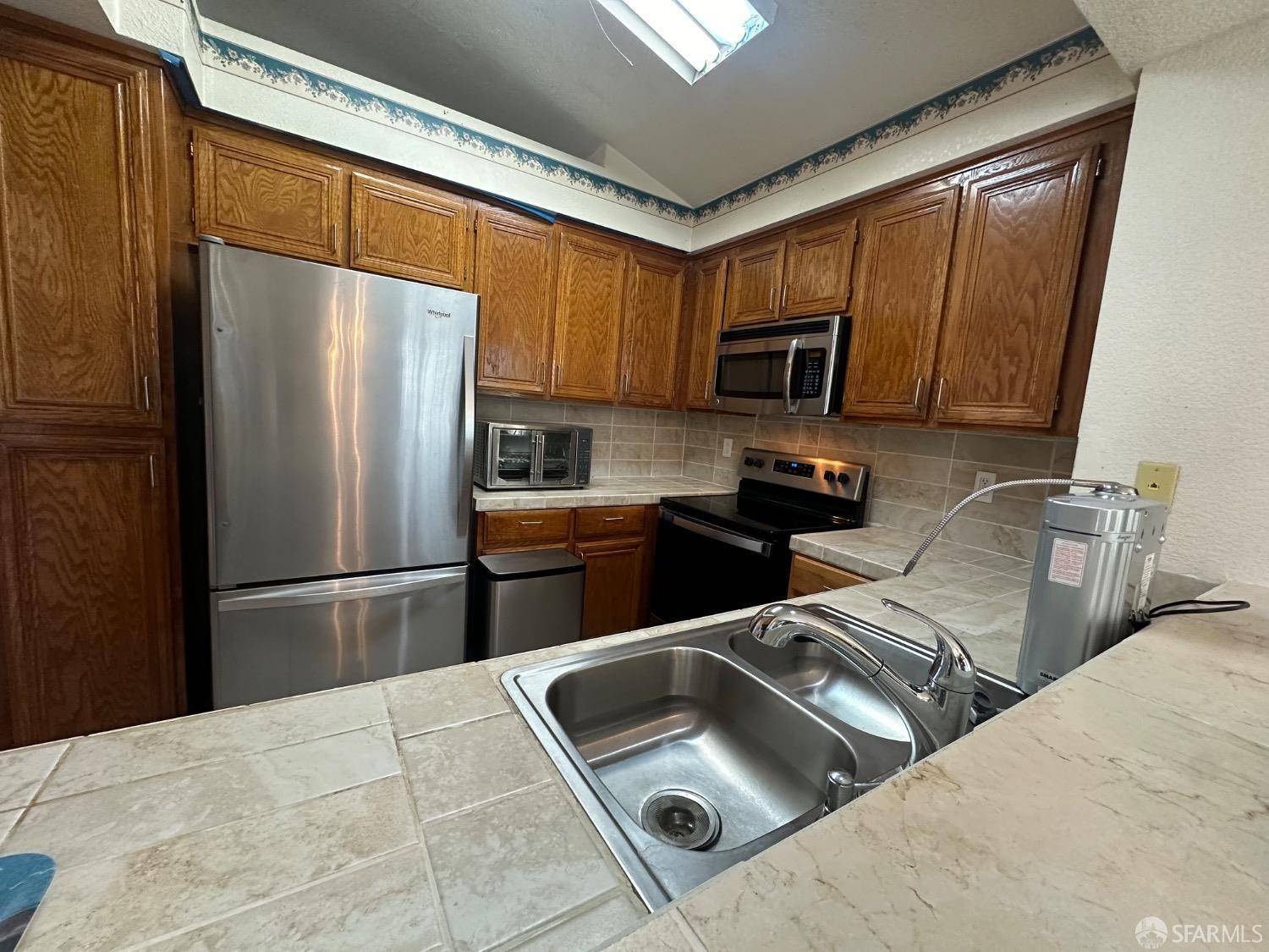 Pittsburg, CA 94565,328 Snow Flake WAY