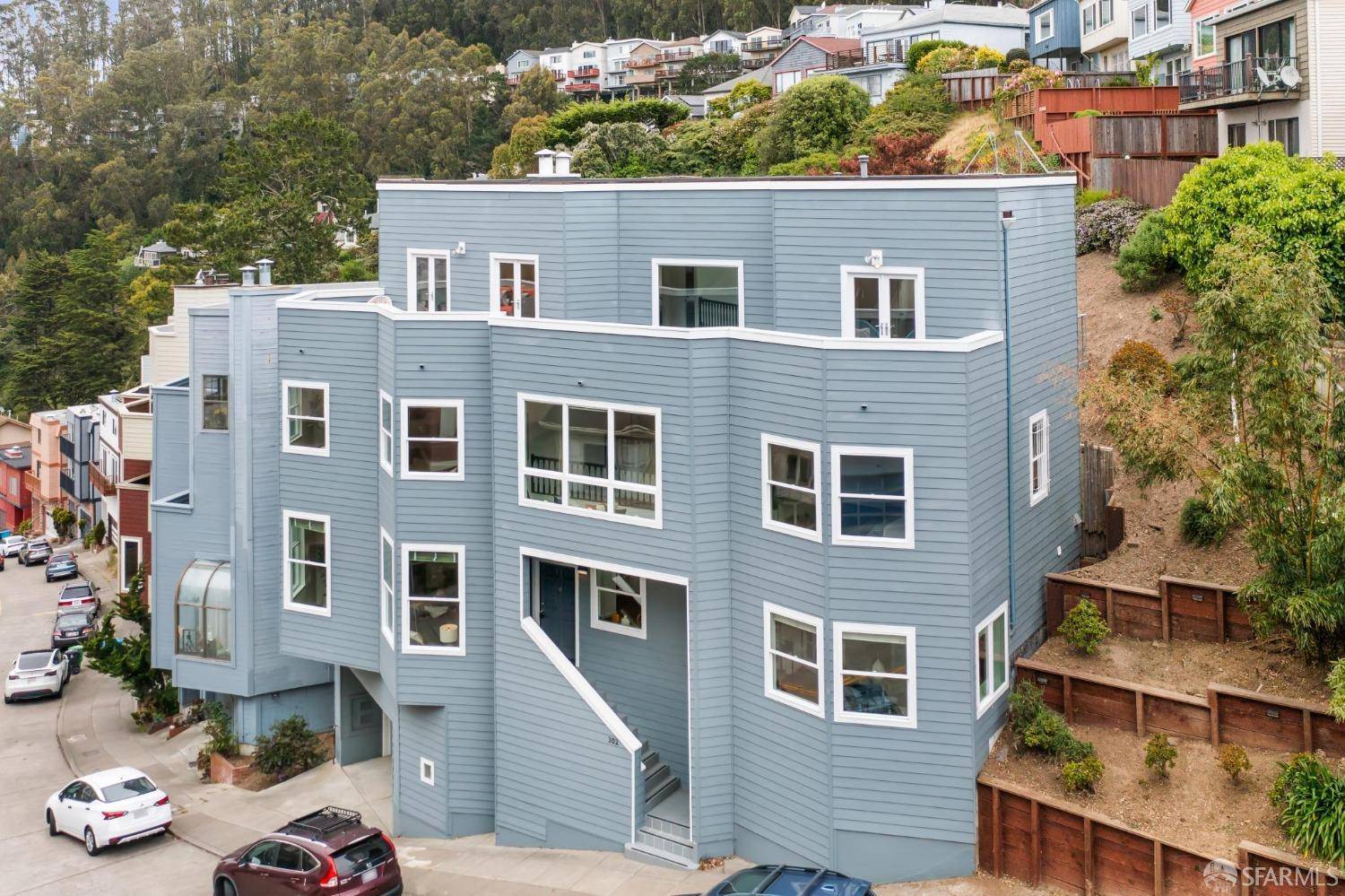 San Francisco, CA 94131,302 Warren DR