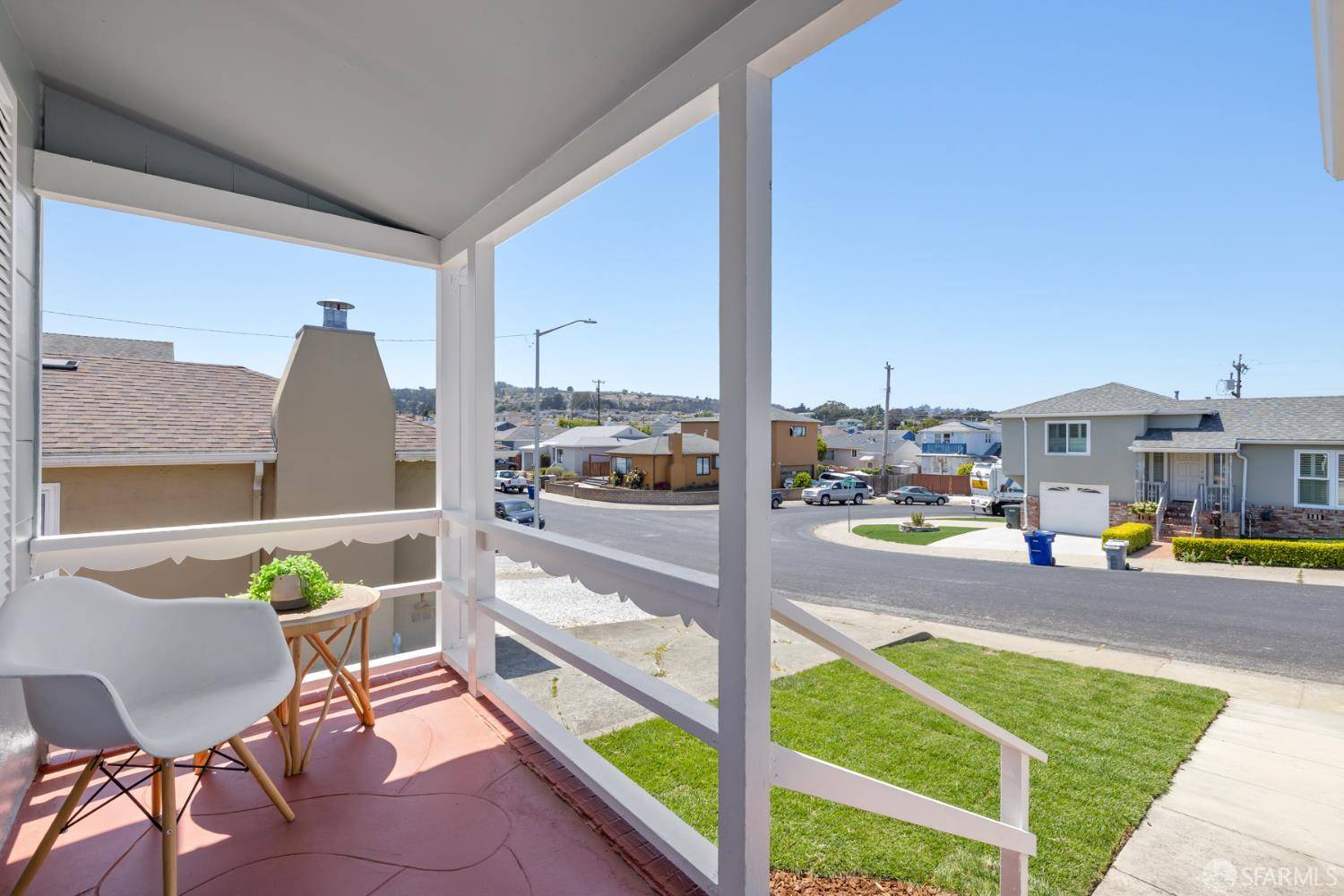 South San Francisco, CA 94080,213 Manor DR