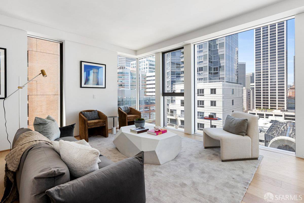 San Francisco, CA 94105,1 Steuart LN #1704