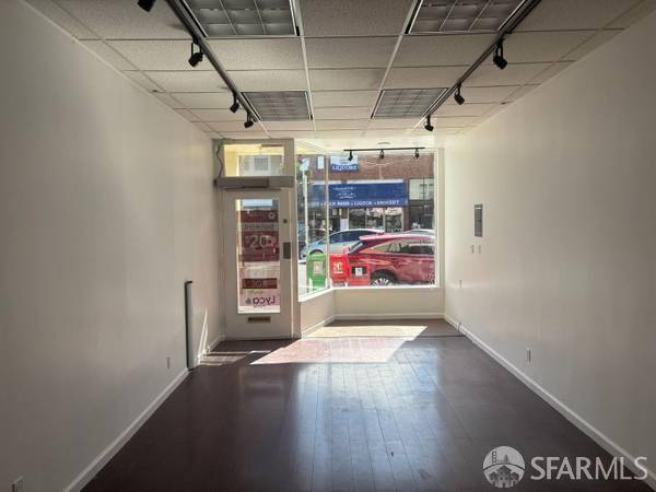 San Francisco, CA 94122,1800 Irving ST