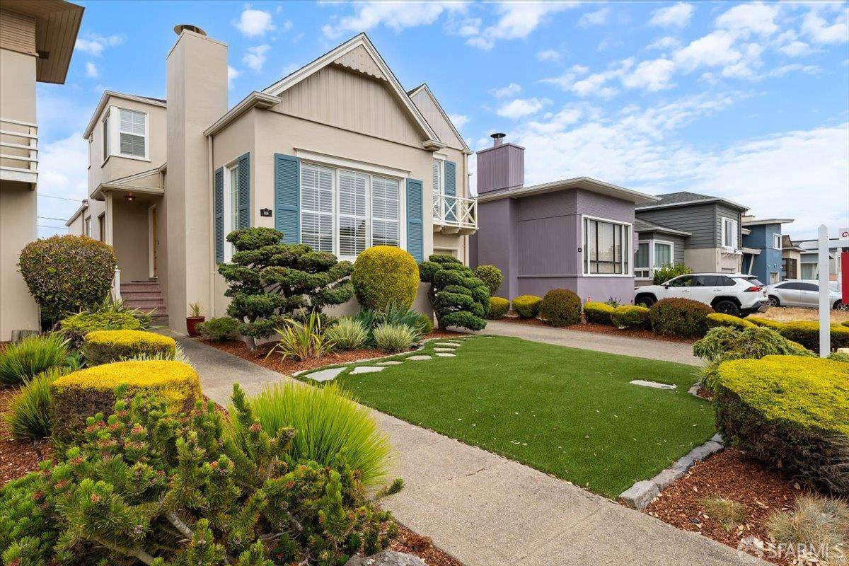Daly City, CA 94015,56 Eastgate DR