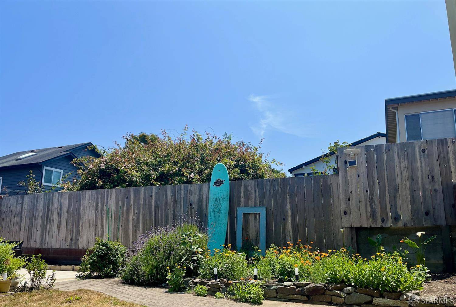 Montara, CA 94037,321 7th ST