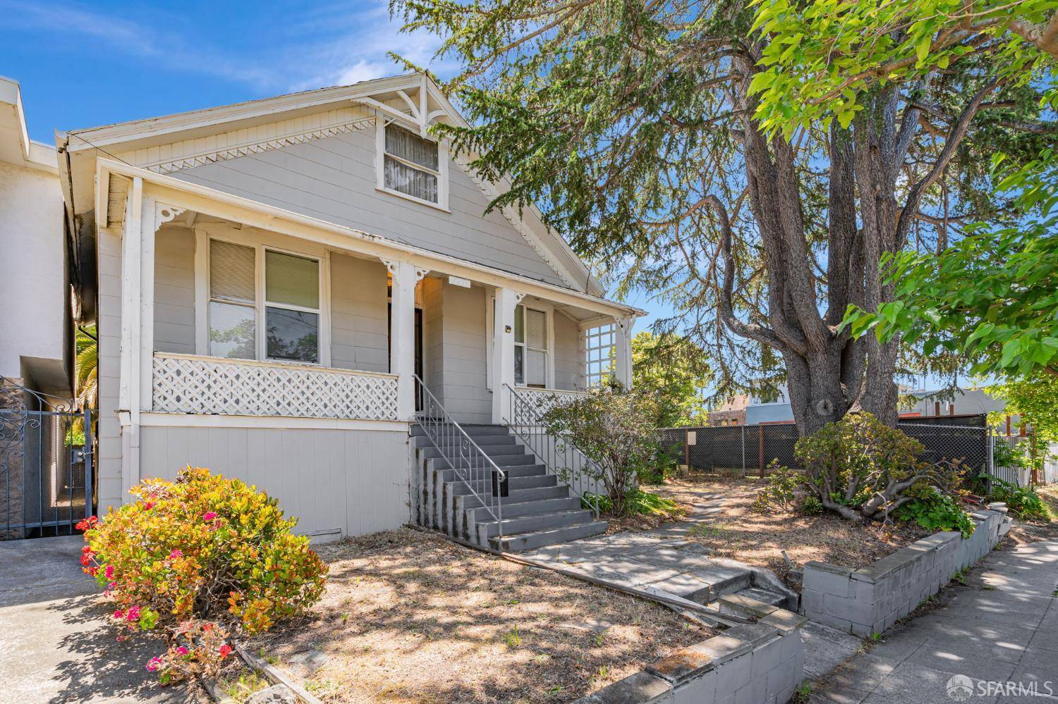 Berkeley, CA 94703,3233 Ellis ST