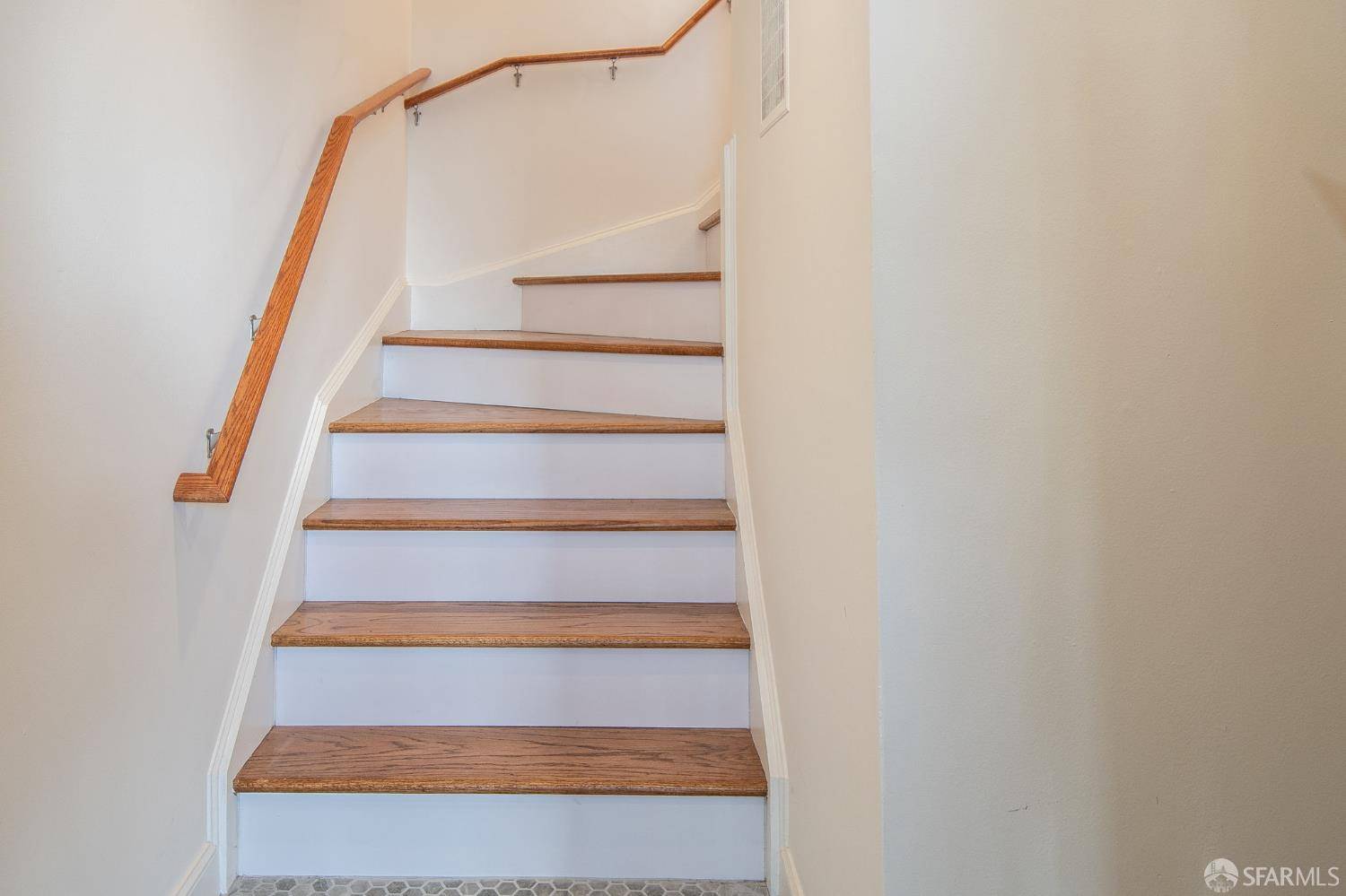 San Francisco, CA 94110,569 Peralta AVE