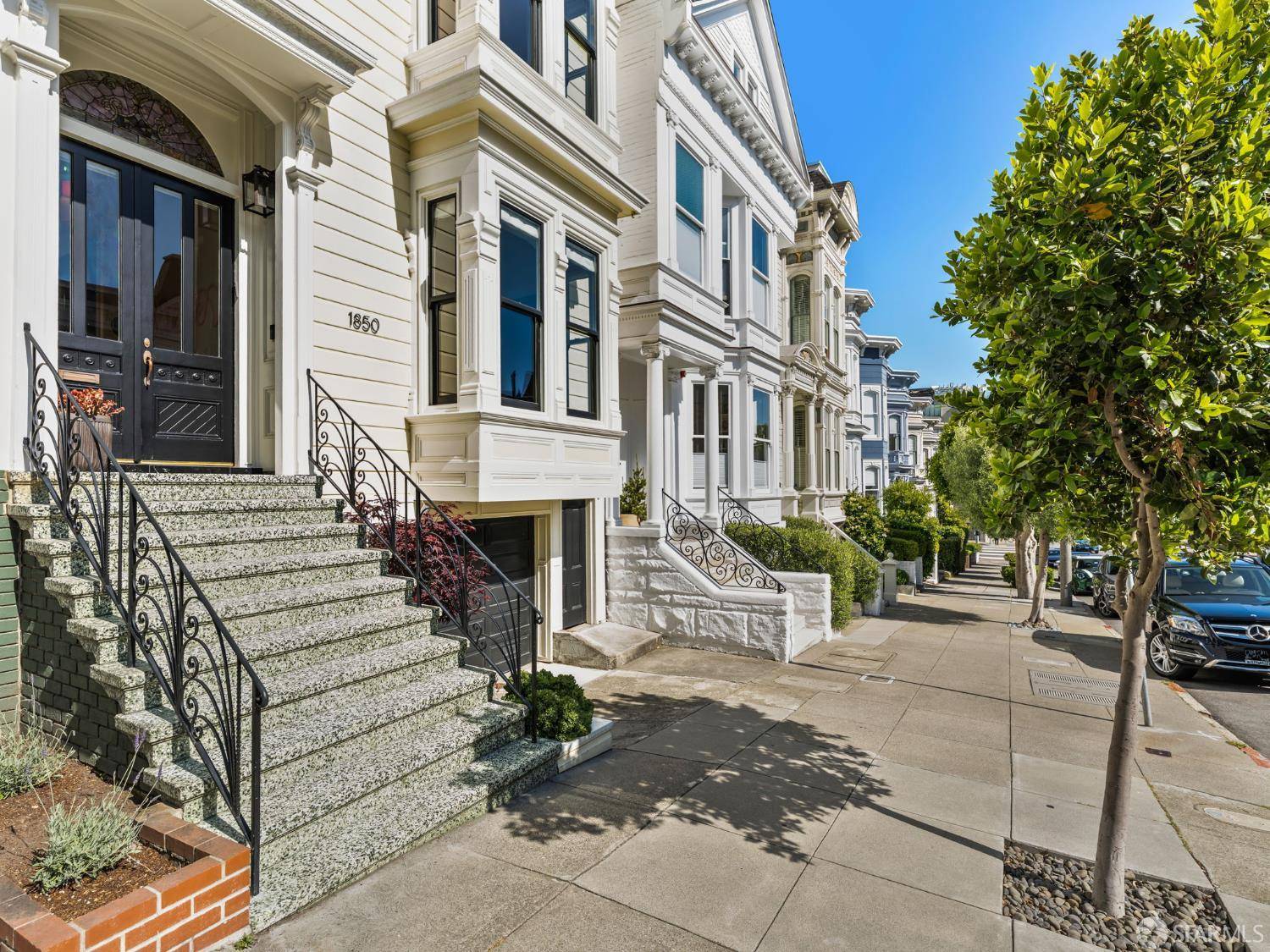 San Francisco, CA 94115,1850 Laguna ST