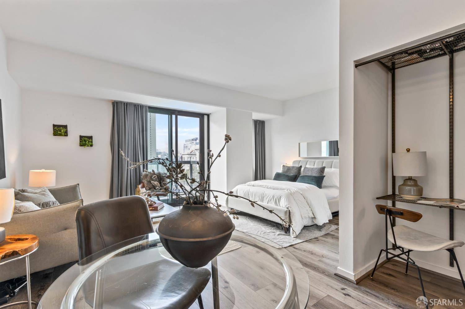 San Francisco, CA 94109,1 Daniel Burnham CT #219