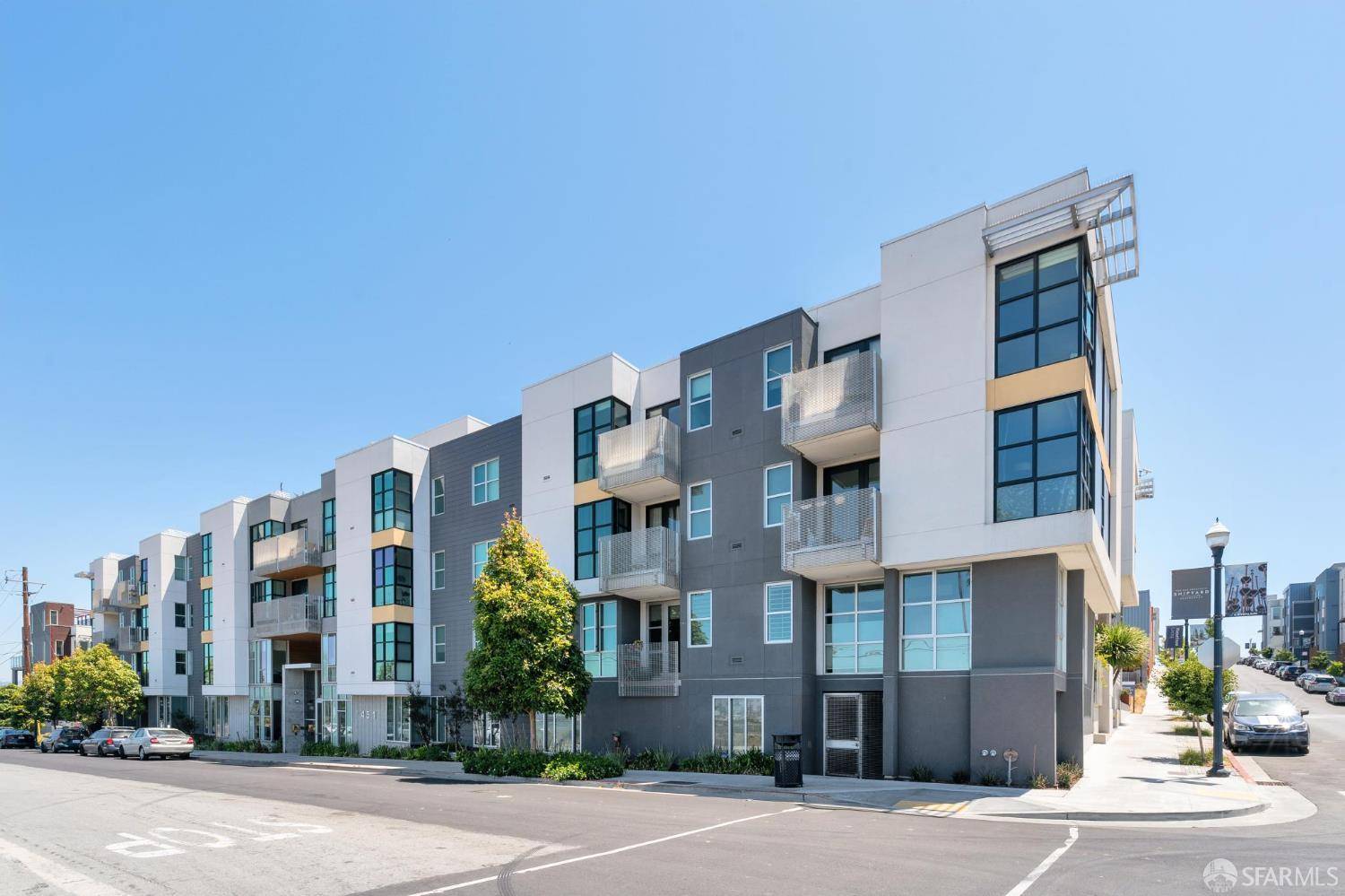 San Francisco, CA 94124,451 Donahue ST #418