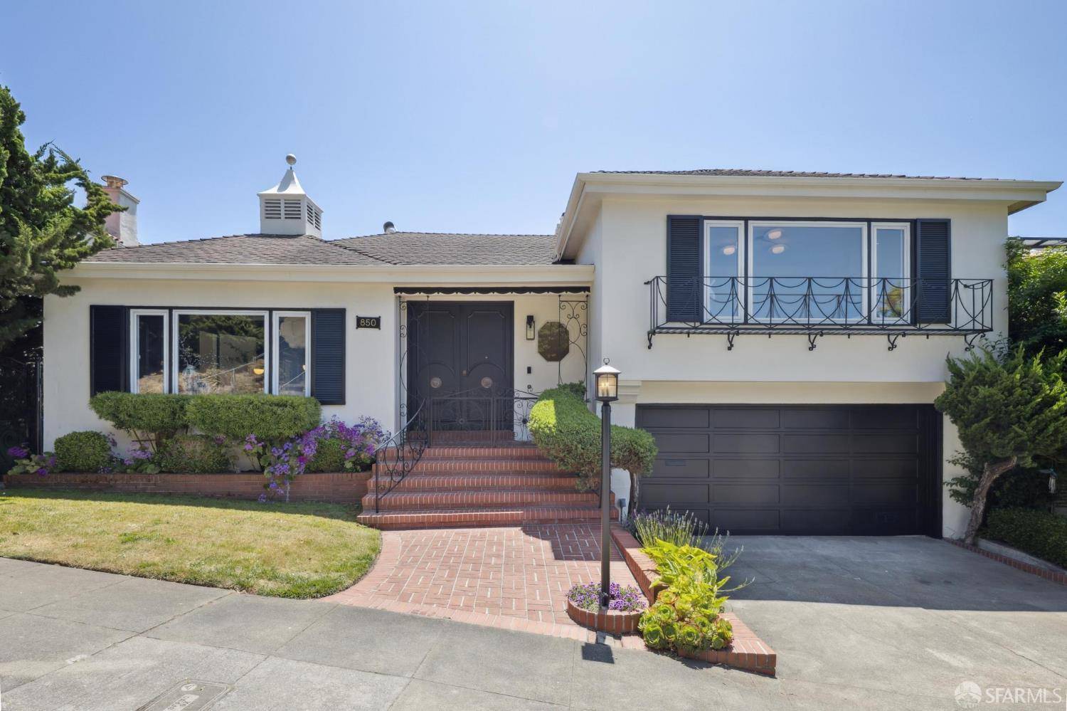 San Francisco, CA 94127,850 Darien WAY