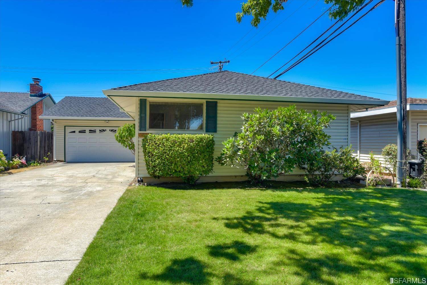 San Mateo, CA 94403,2418 S Norfolk ST