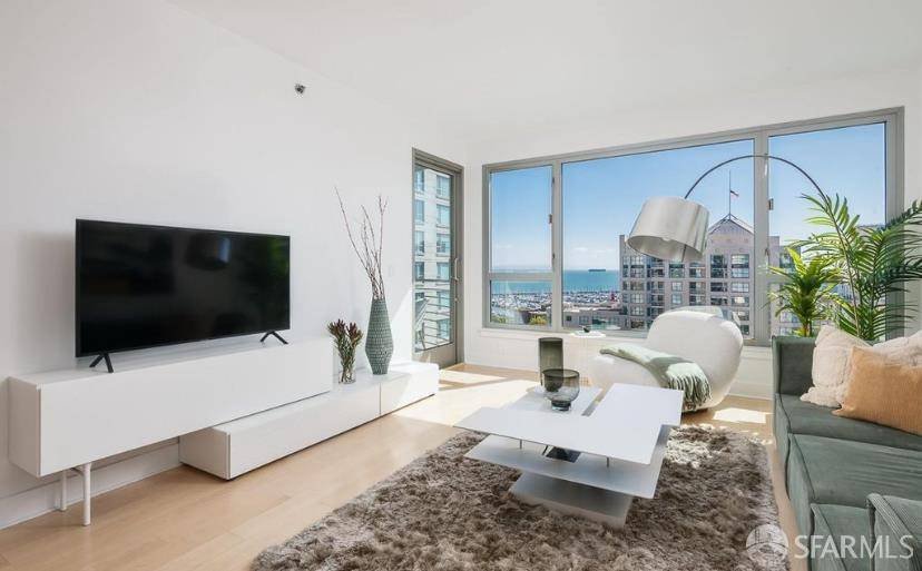 San Francisco, CA 94107,239 Brannan ST #10G