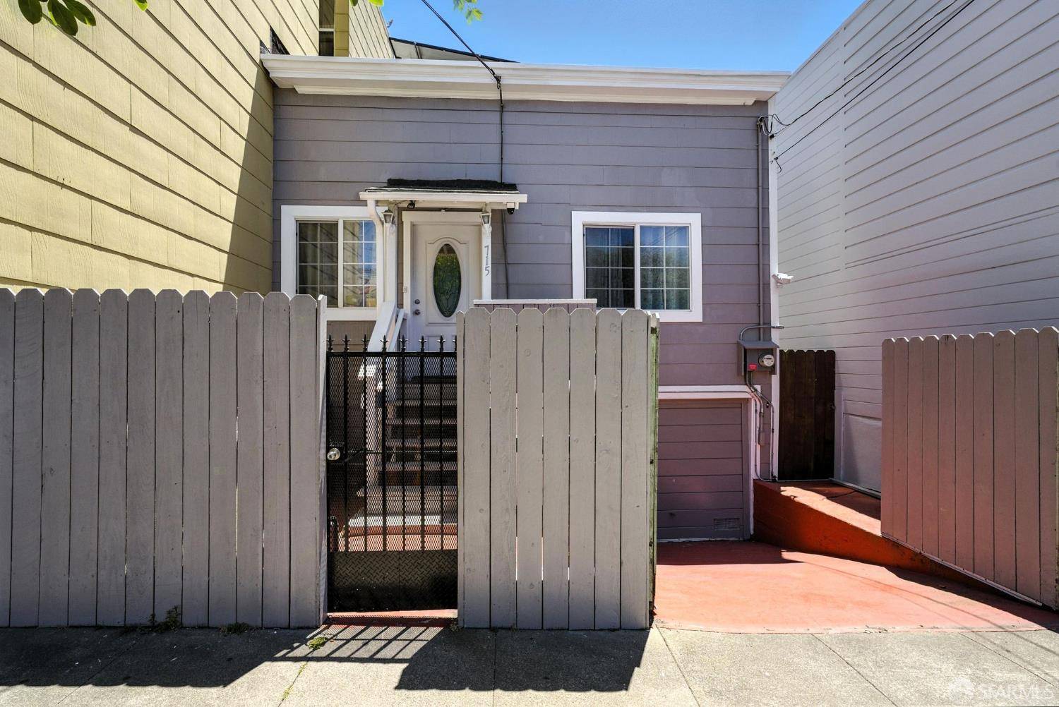 San Francisco, CA 94112,715 Naples ST