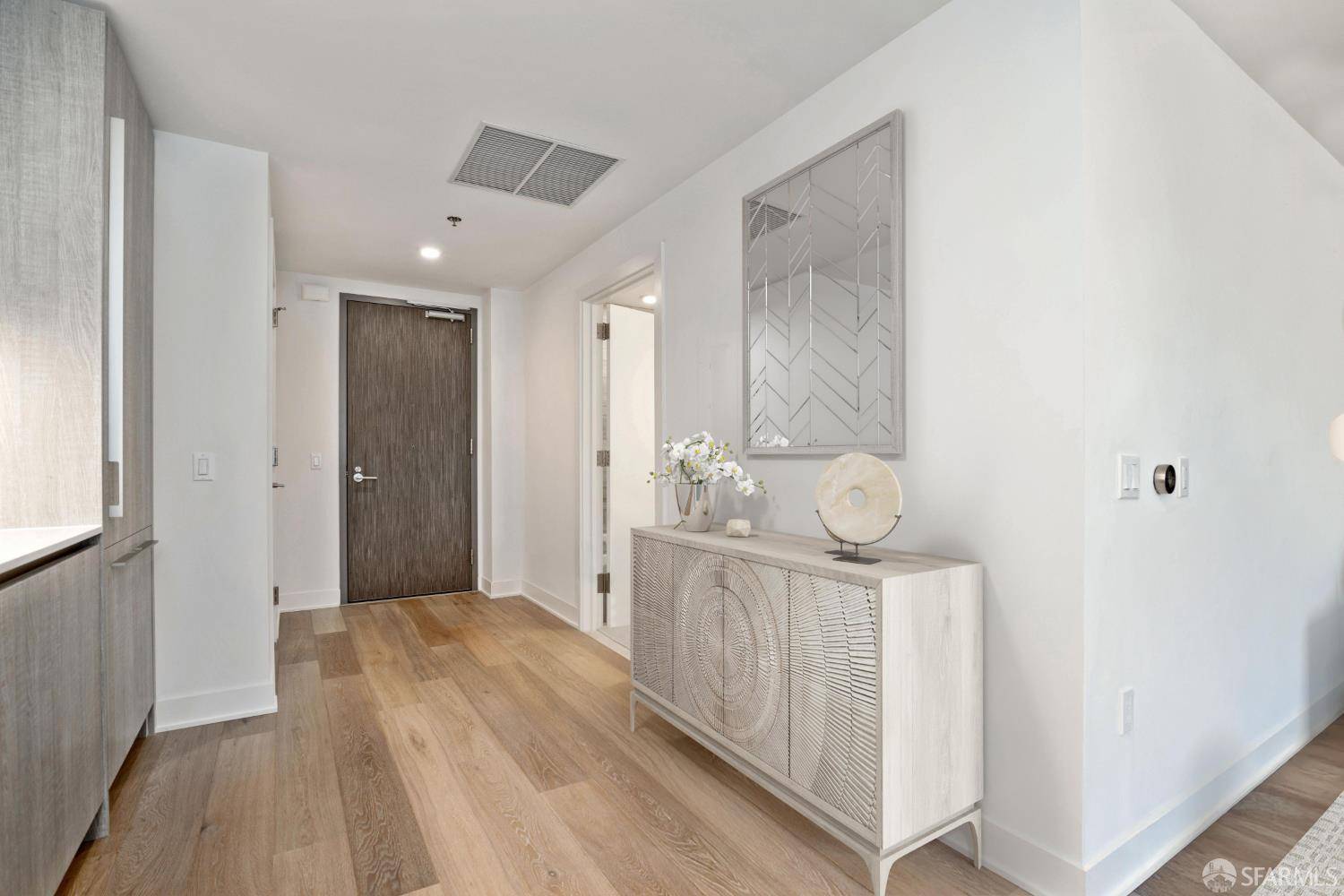 San Francisco, CA 94105,201 Folsom ST #2A