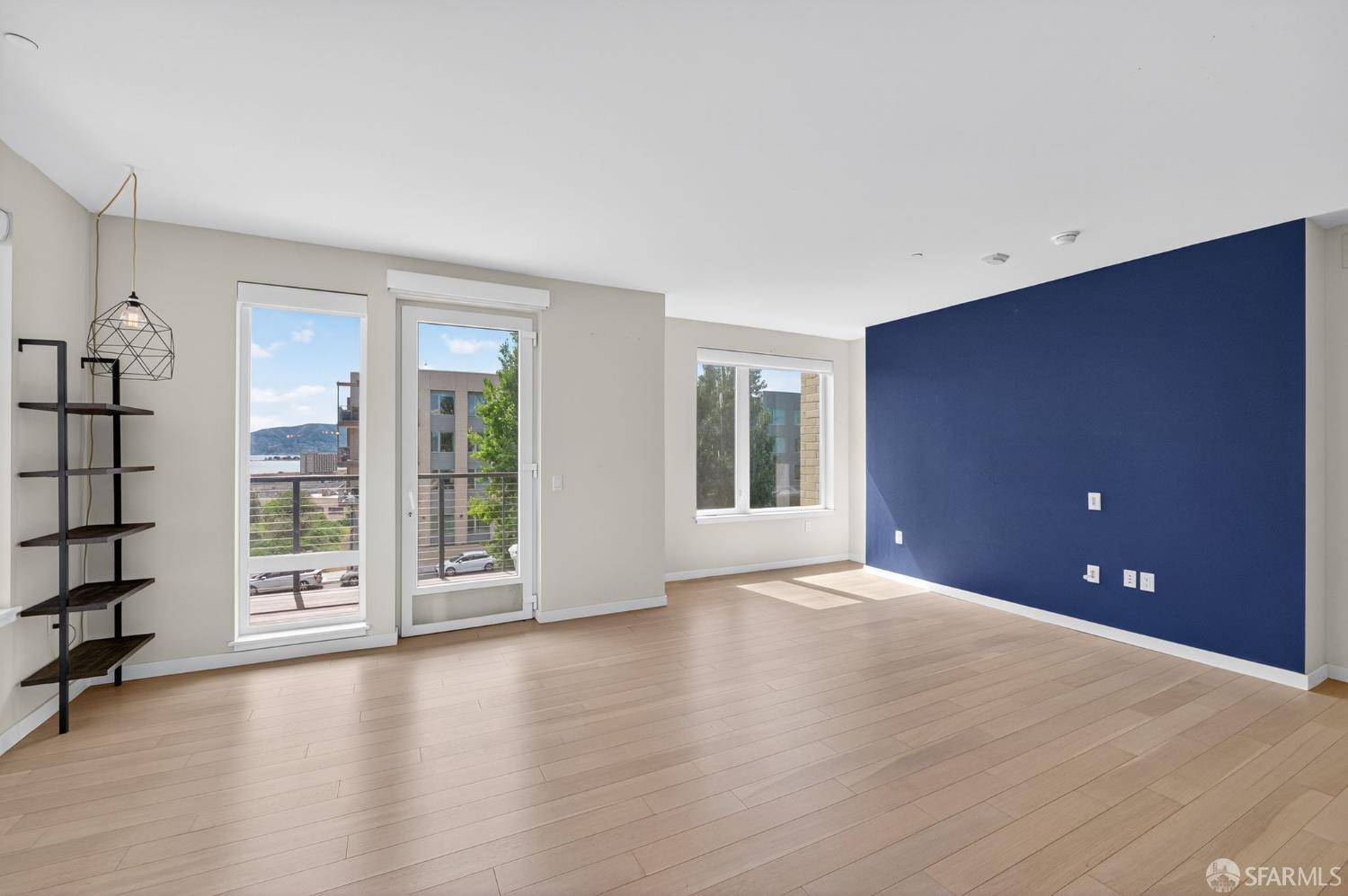 San Francisco, CA 94124,52 Innes CT #309