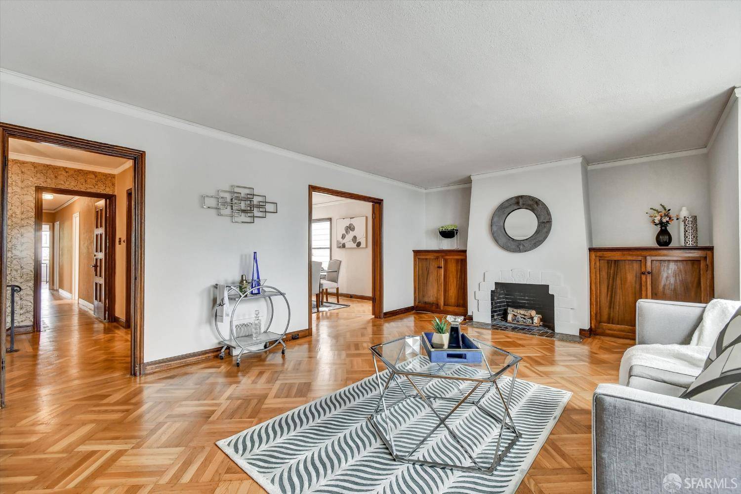 San Francisco, CA 94116,2116 18th AVE