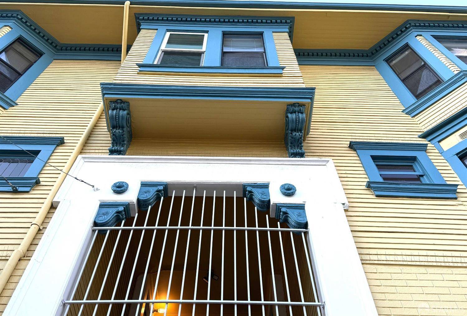 San Francisco, CA 94114,736 14th ST