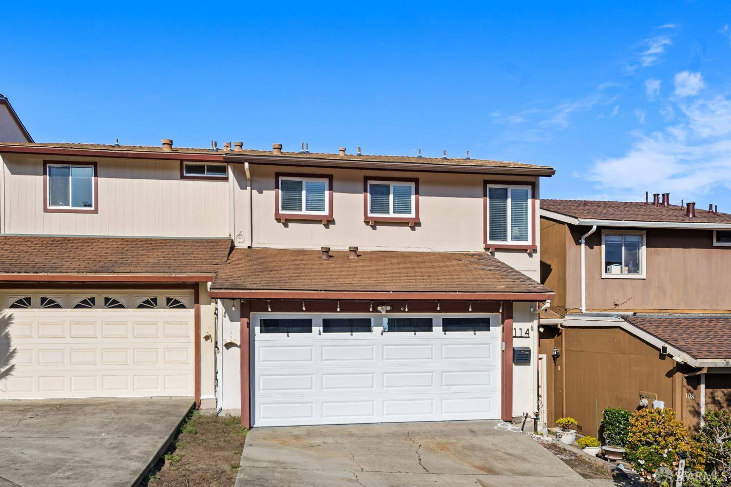 Daly City, CA 94015,114 Saint Michaels CT