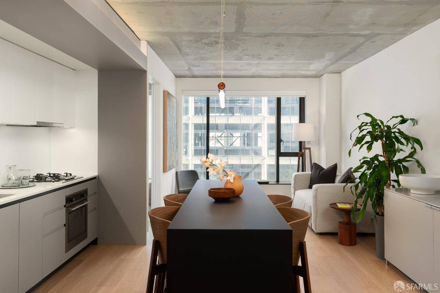 San Francisco, CA 94102,960 Market ST #807
