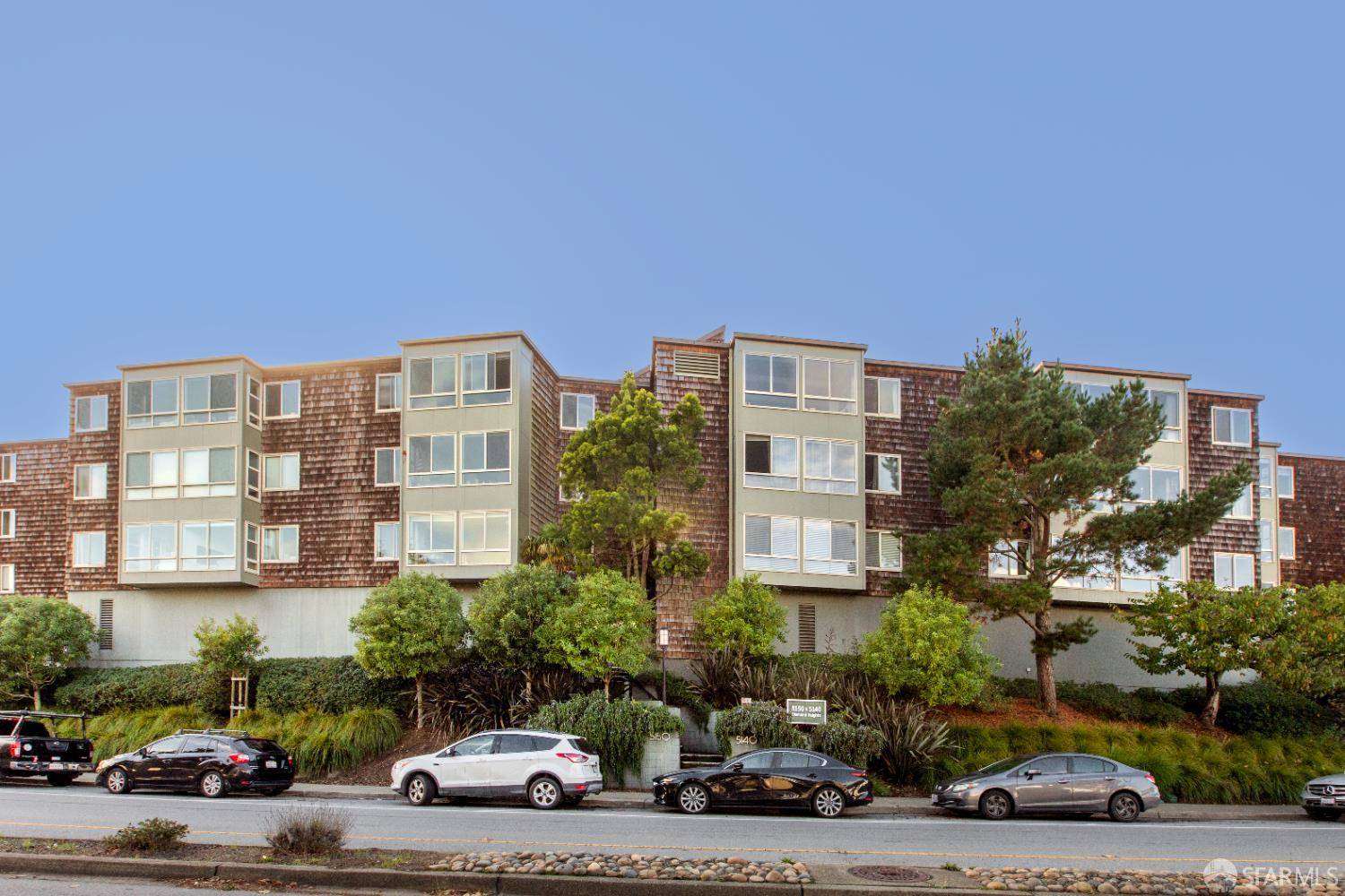 San Francisco, CA 94131,5140 Diamond Heights BLVD #104A