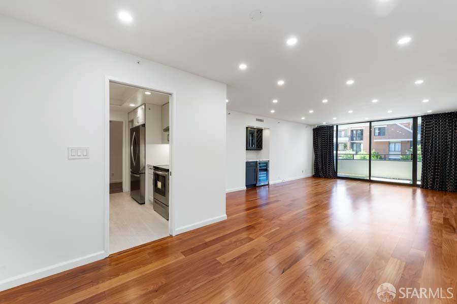 San Francisco, CA 94111,101 Lombard ST #307W