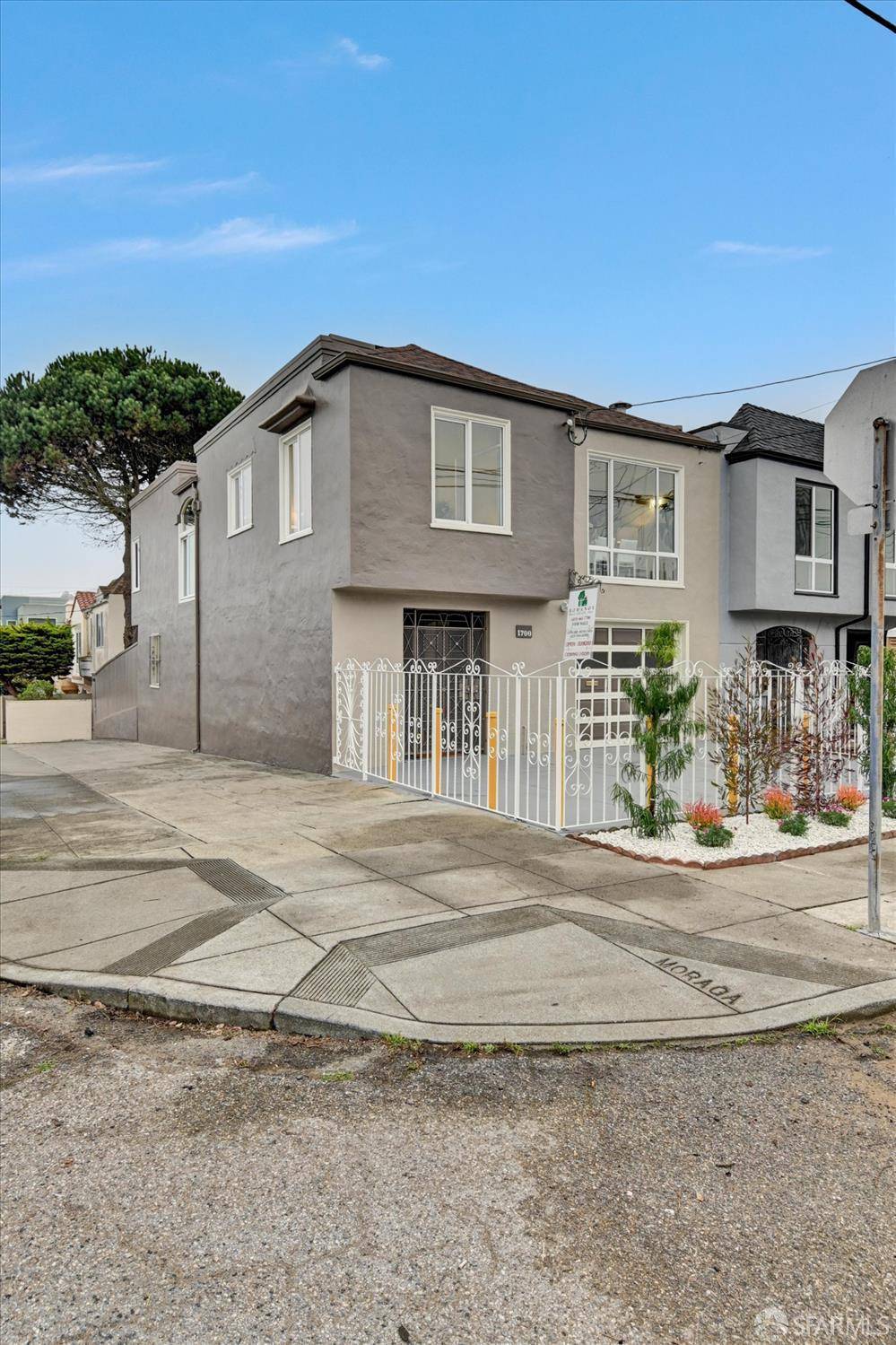 San Francisco, CA 94122,1700 31st AVE