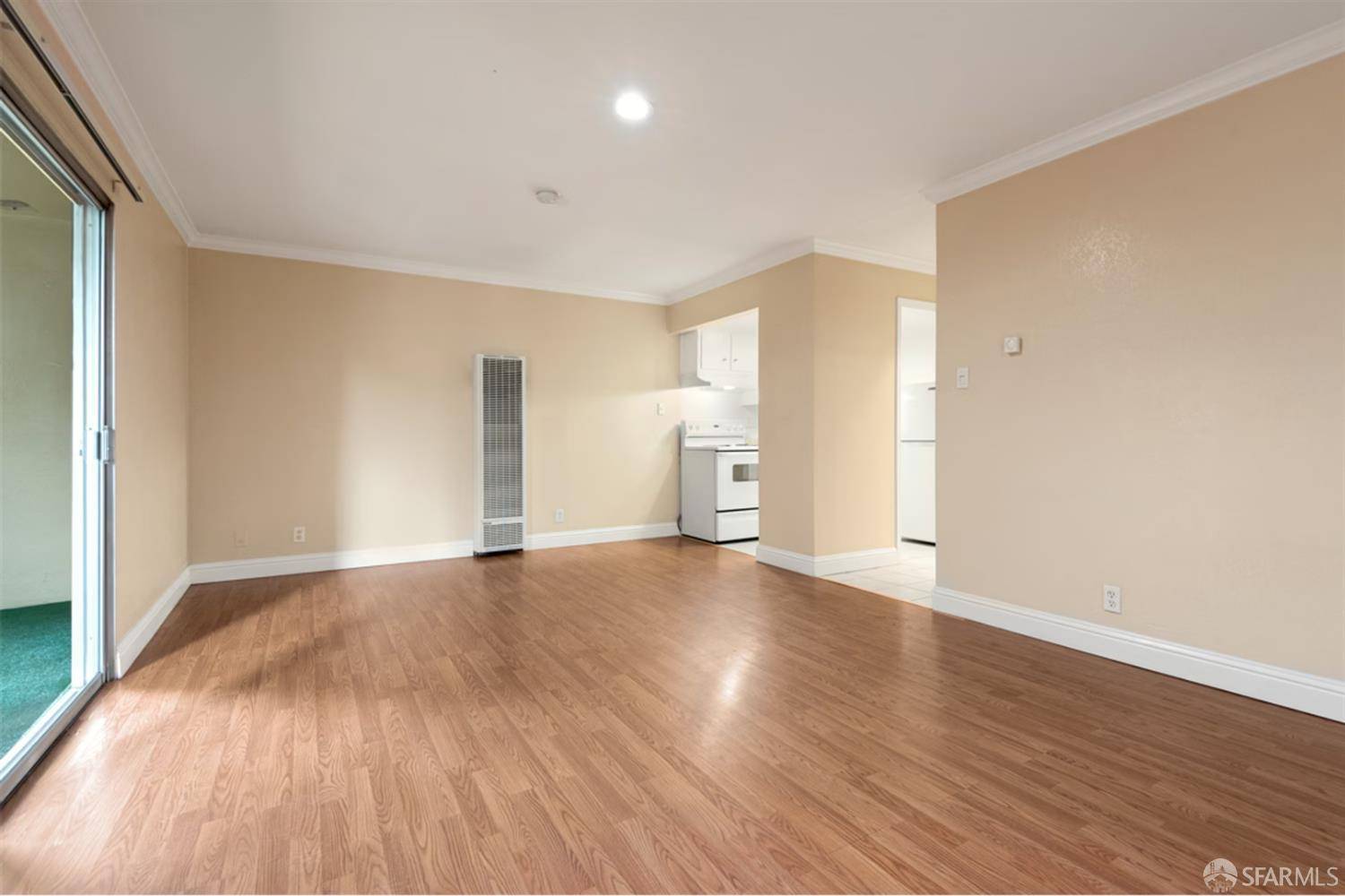 East Palo Alto, CA 94303,1735 Woodland AVE