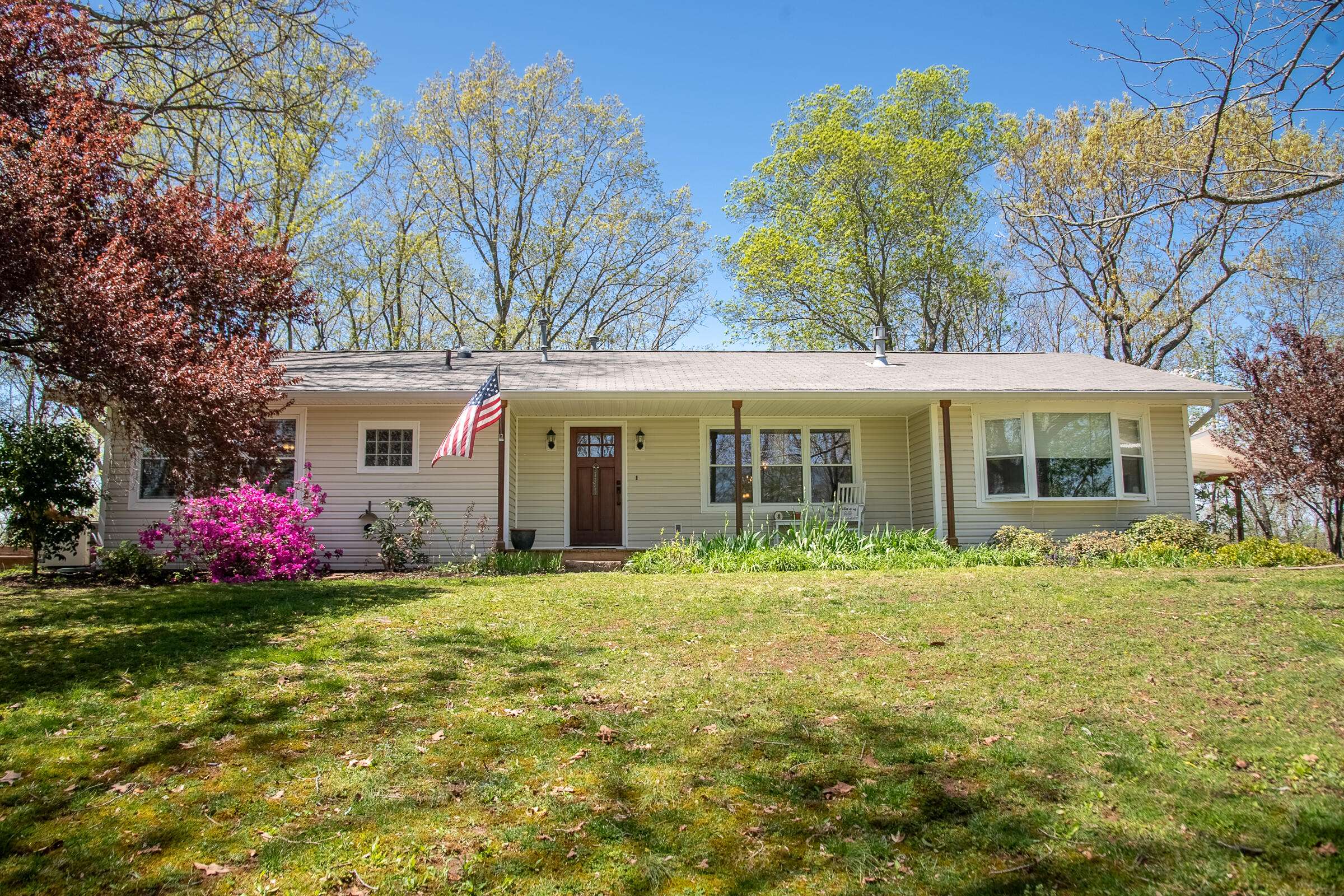 Mcdonald, TN 37353,256 Pine Hill DR