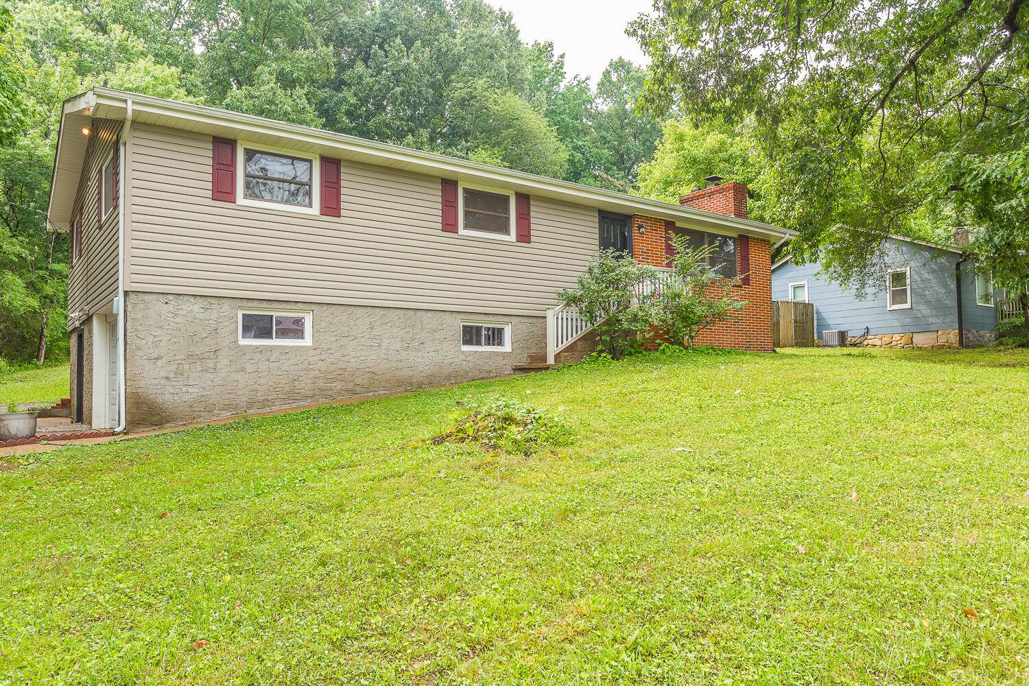 Chattanooga, TN 37405,718 Runyan DR