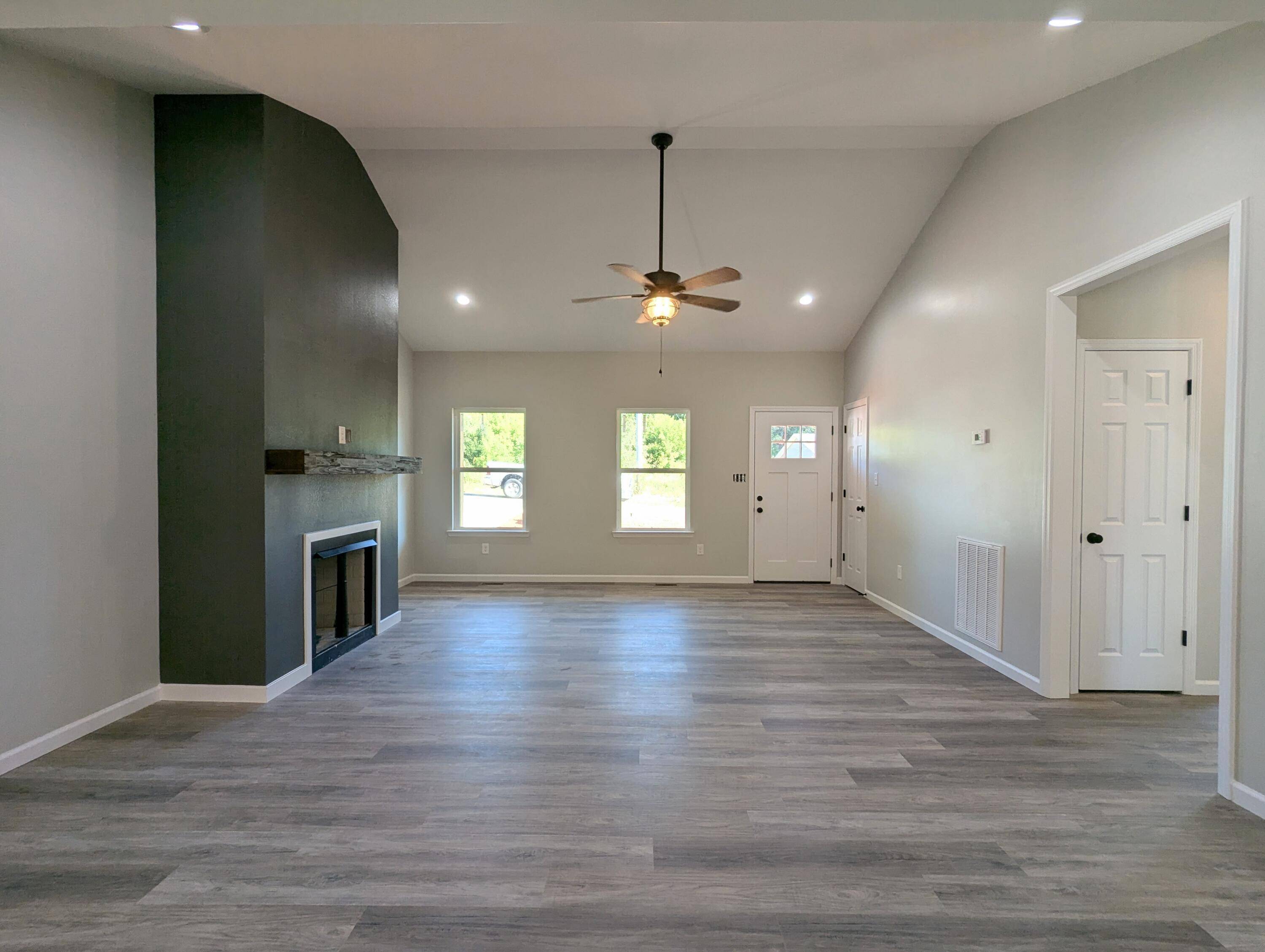 Delano, TN 37325,127 River LN