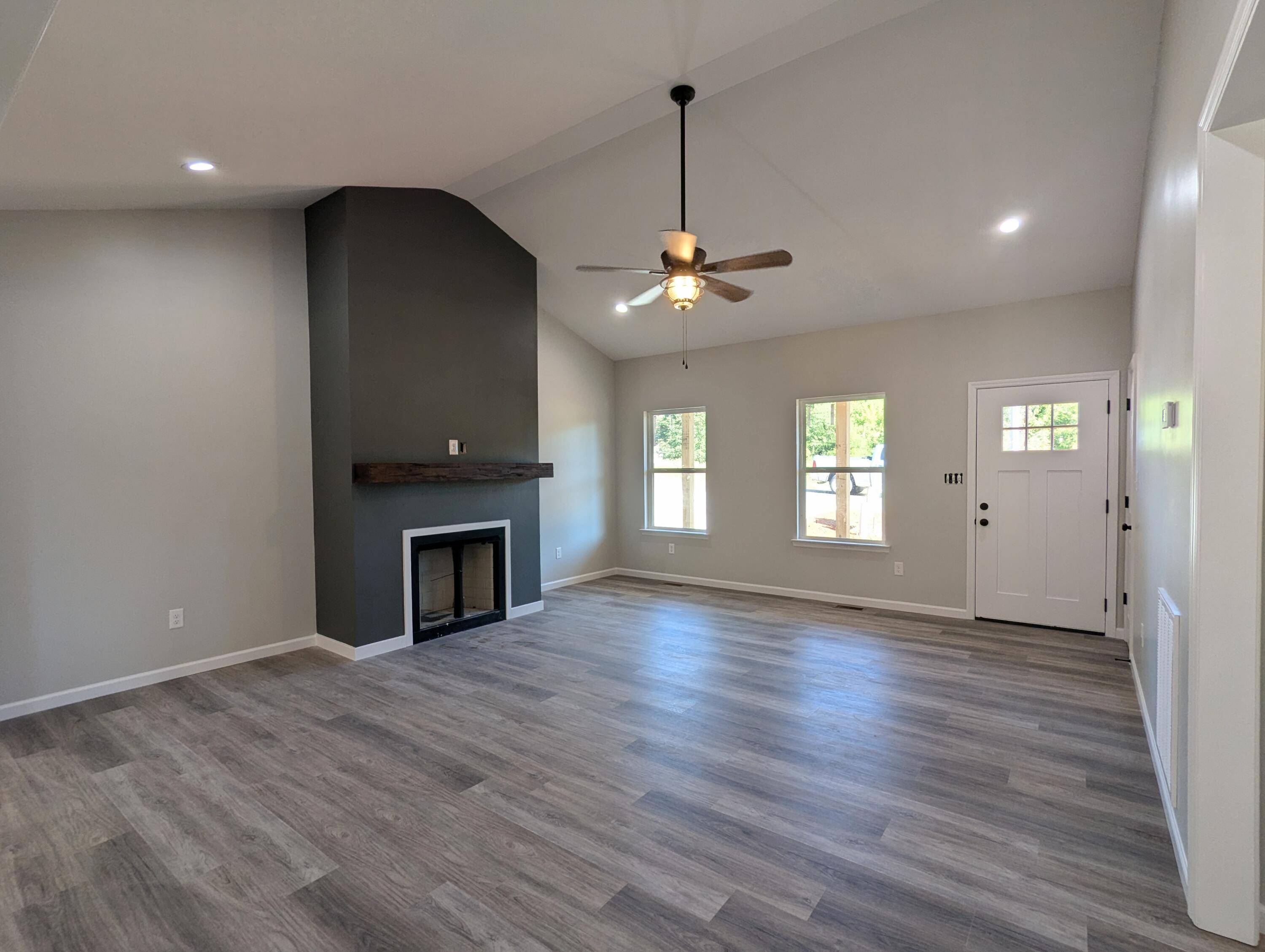 Delano, TN 37325,127 River LN