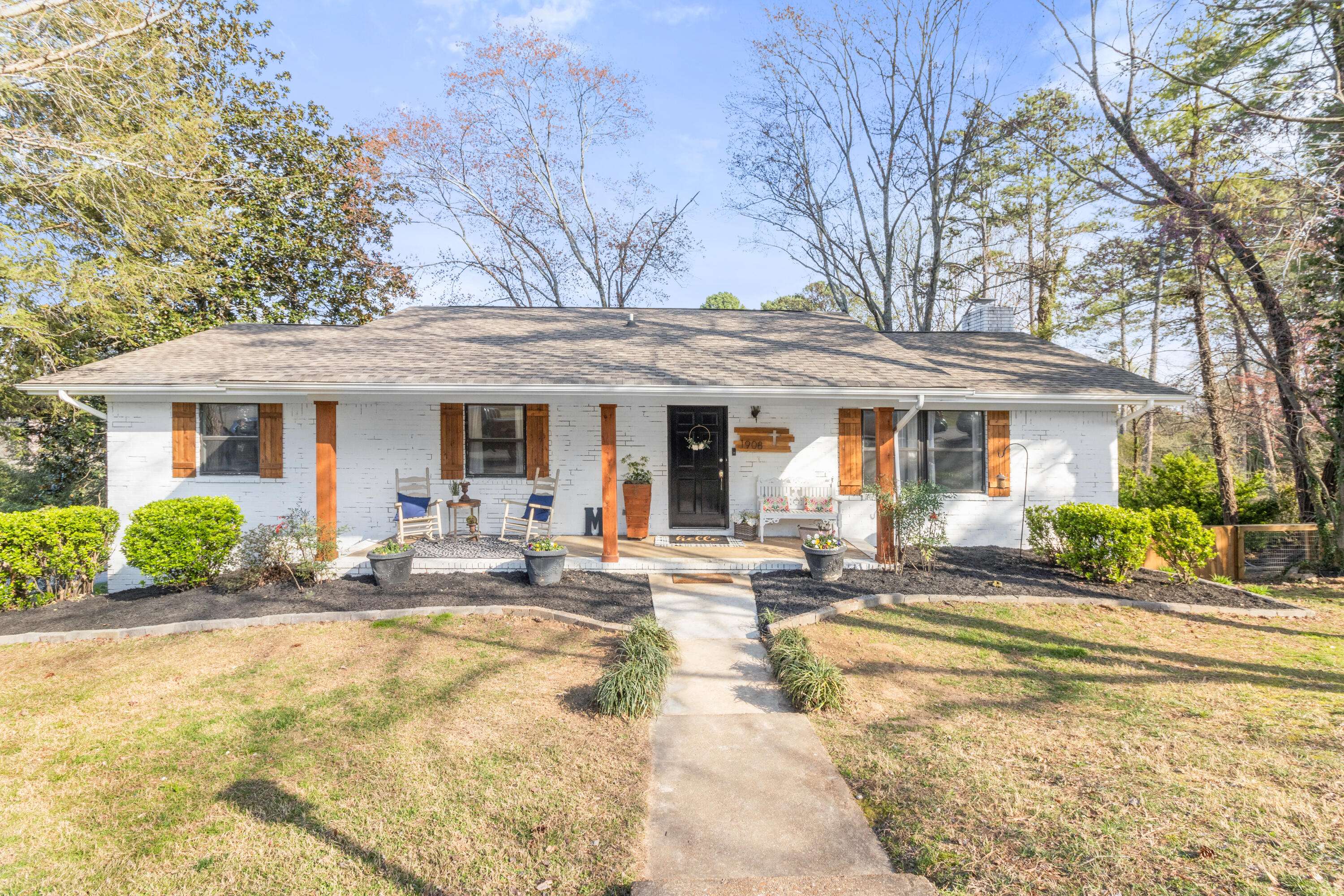Chattanooga, TN 37421,1908 Skyline DR