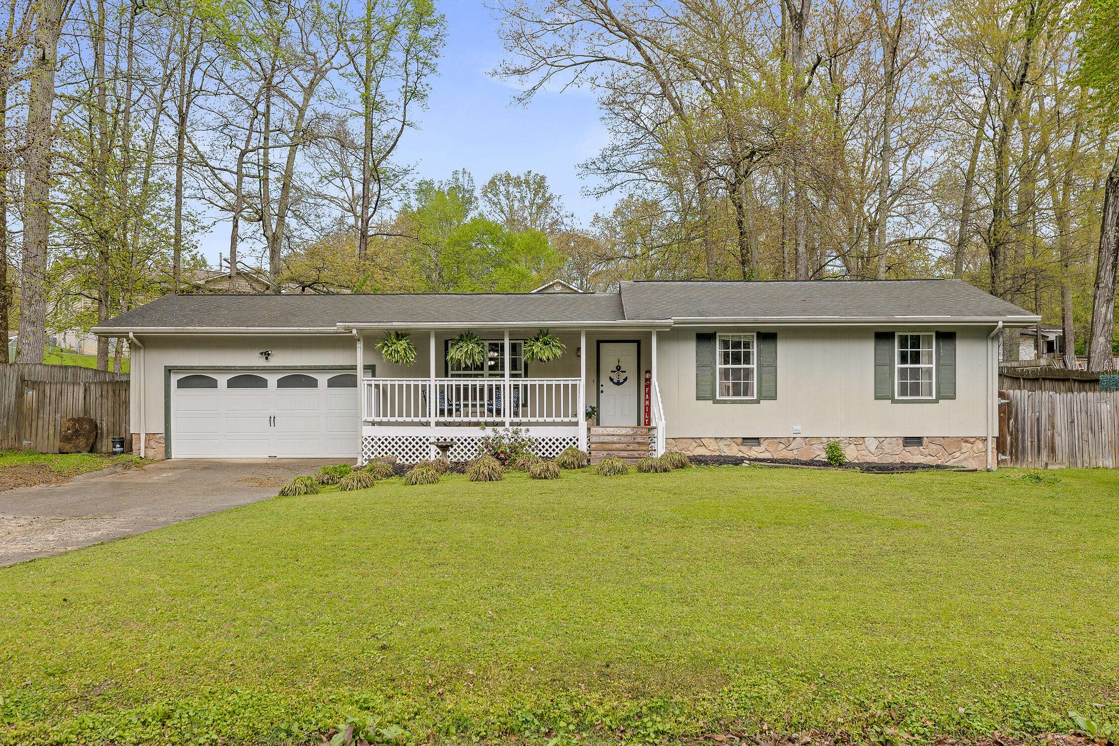 Soddy Daisy, TN 37379,1215 Lovelady Lewis RD