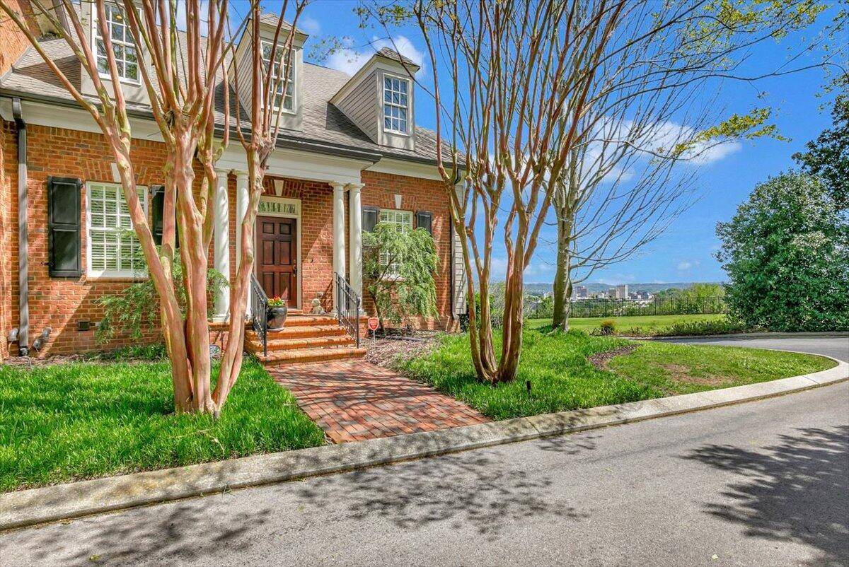 Chattanooga, TN 37405,526 Whitehall RD