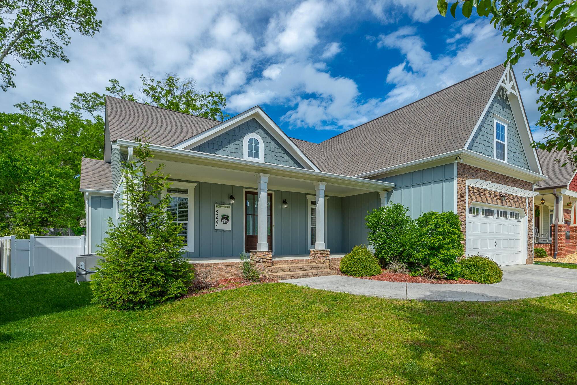 Chattanooga, TN 37421,8337 Glenshire LN