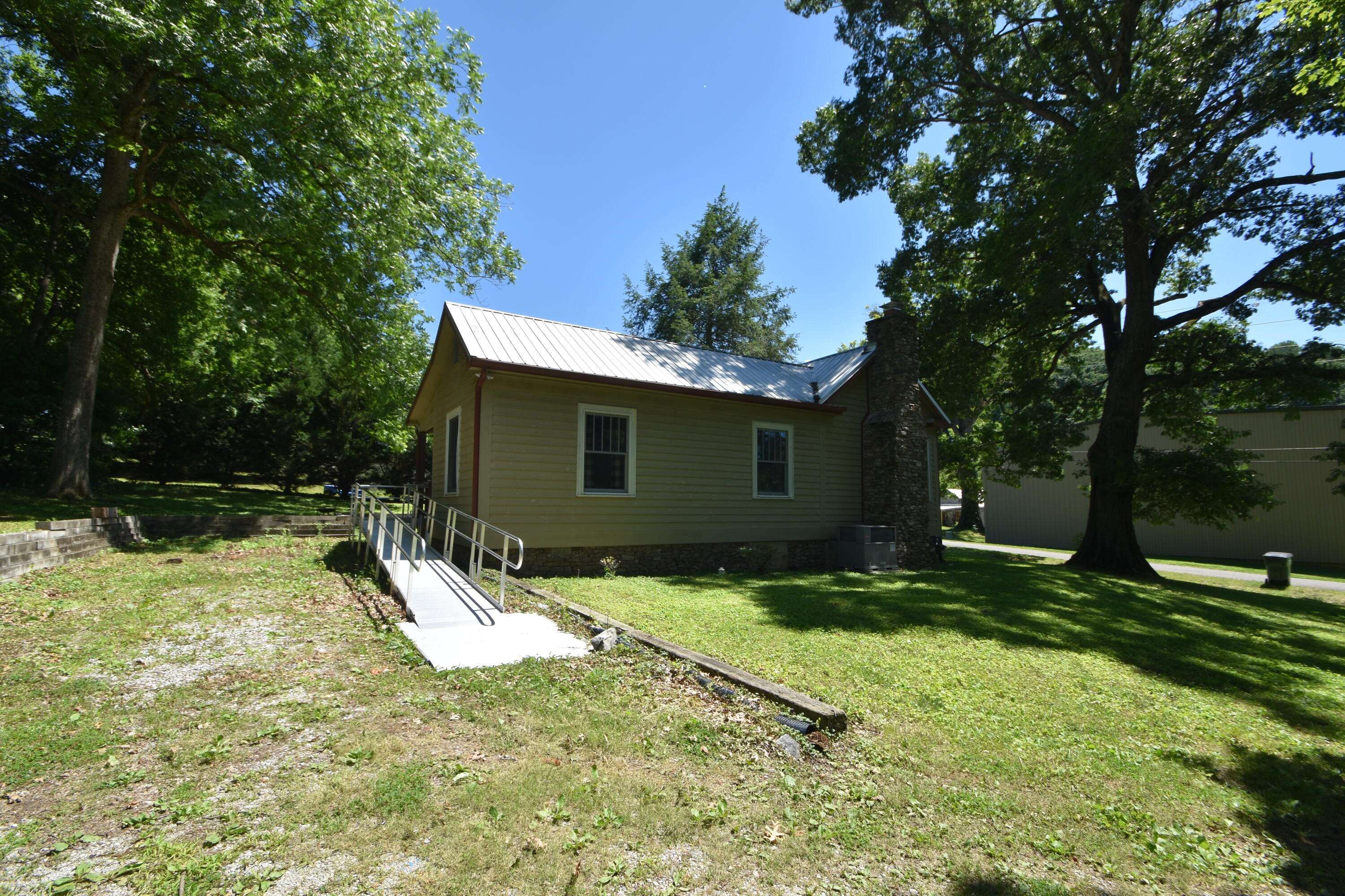 Graysville, GA 30726,192 Gray ST