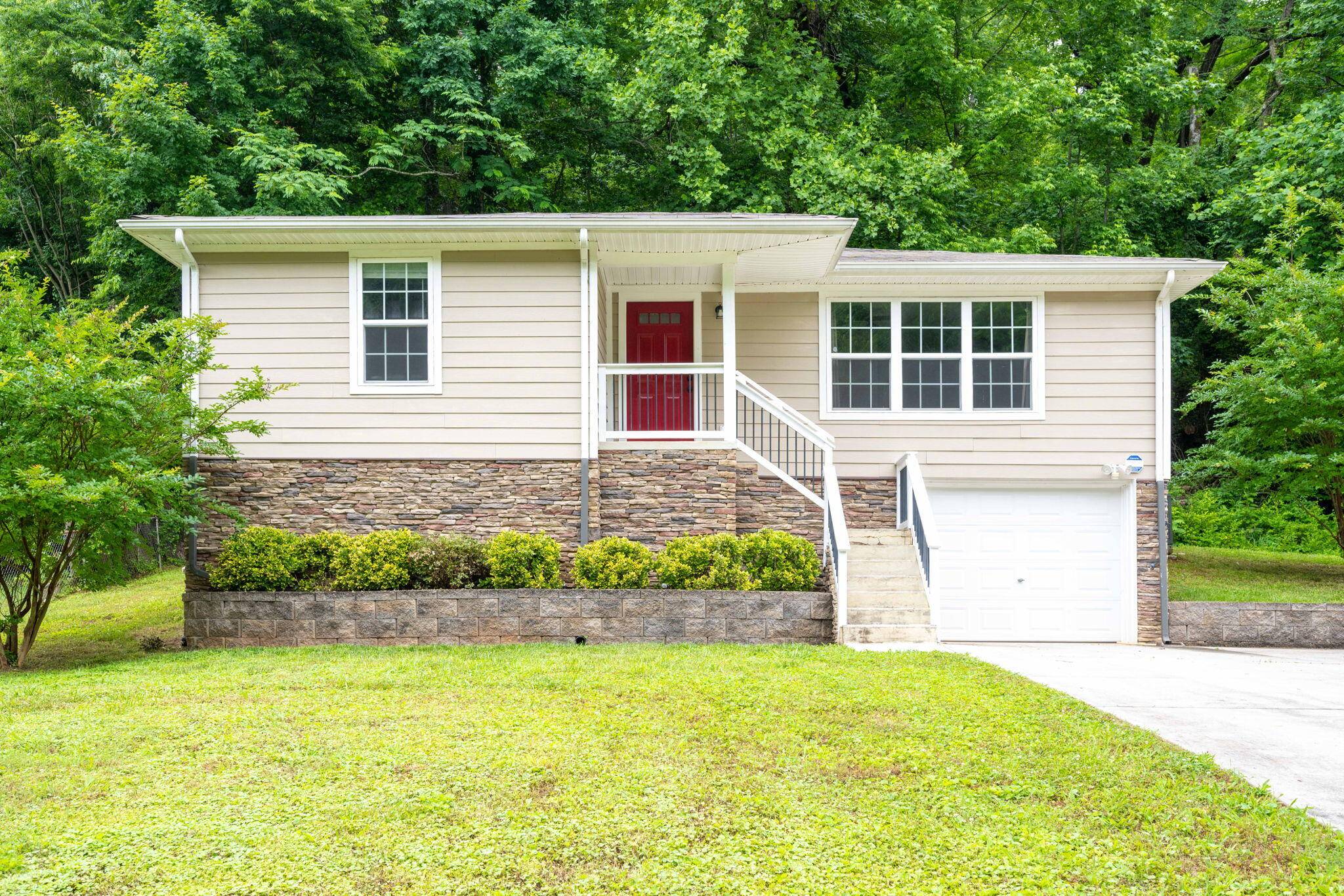Chattanooga, TN 37405,515 Lullwater RD