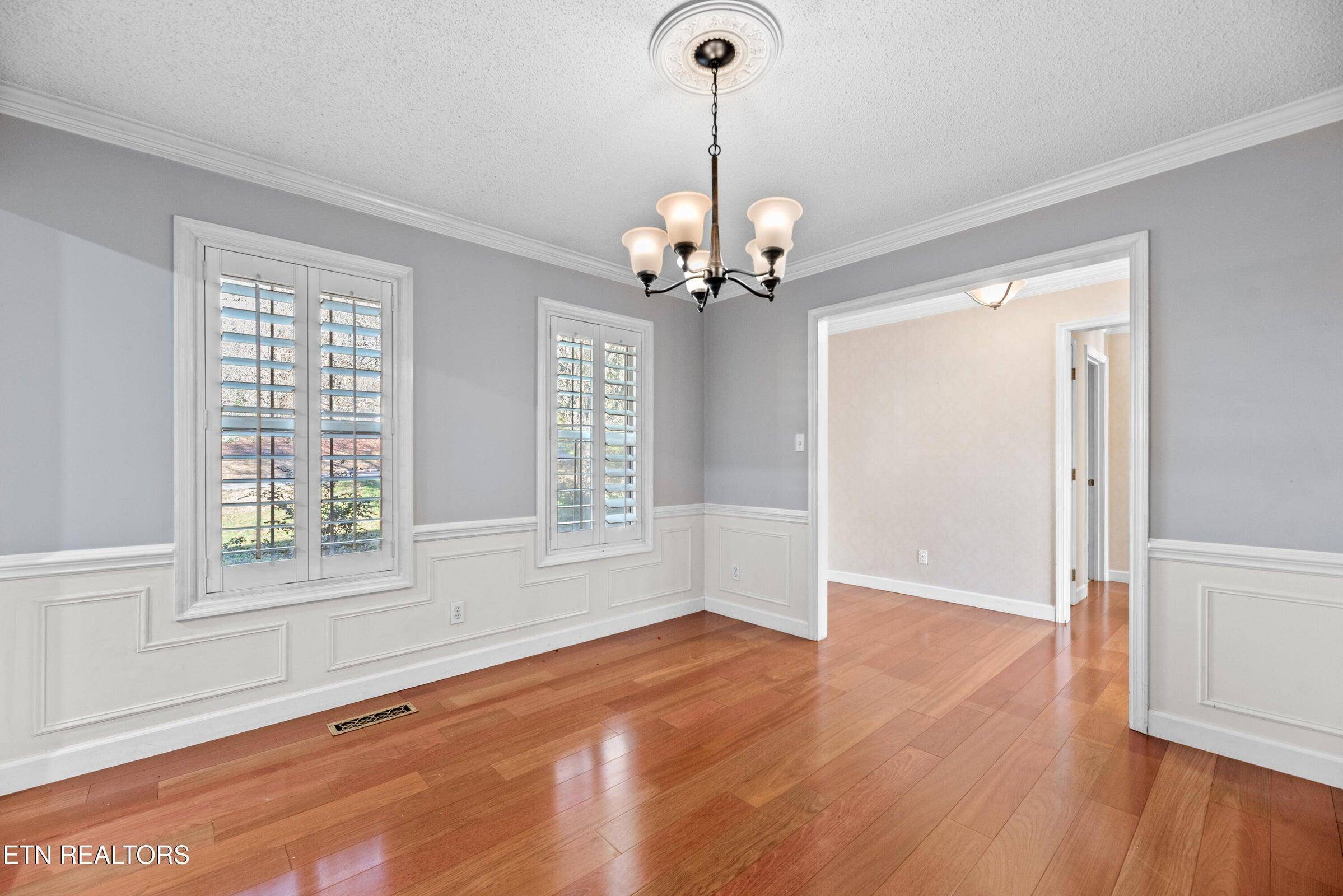 Kingston, TN 37763,1244 River Oaks DR