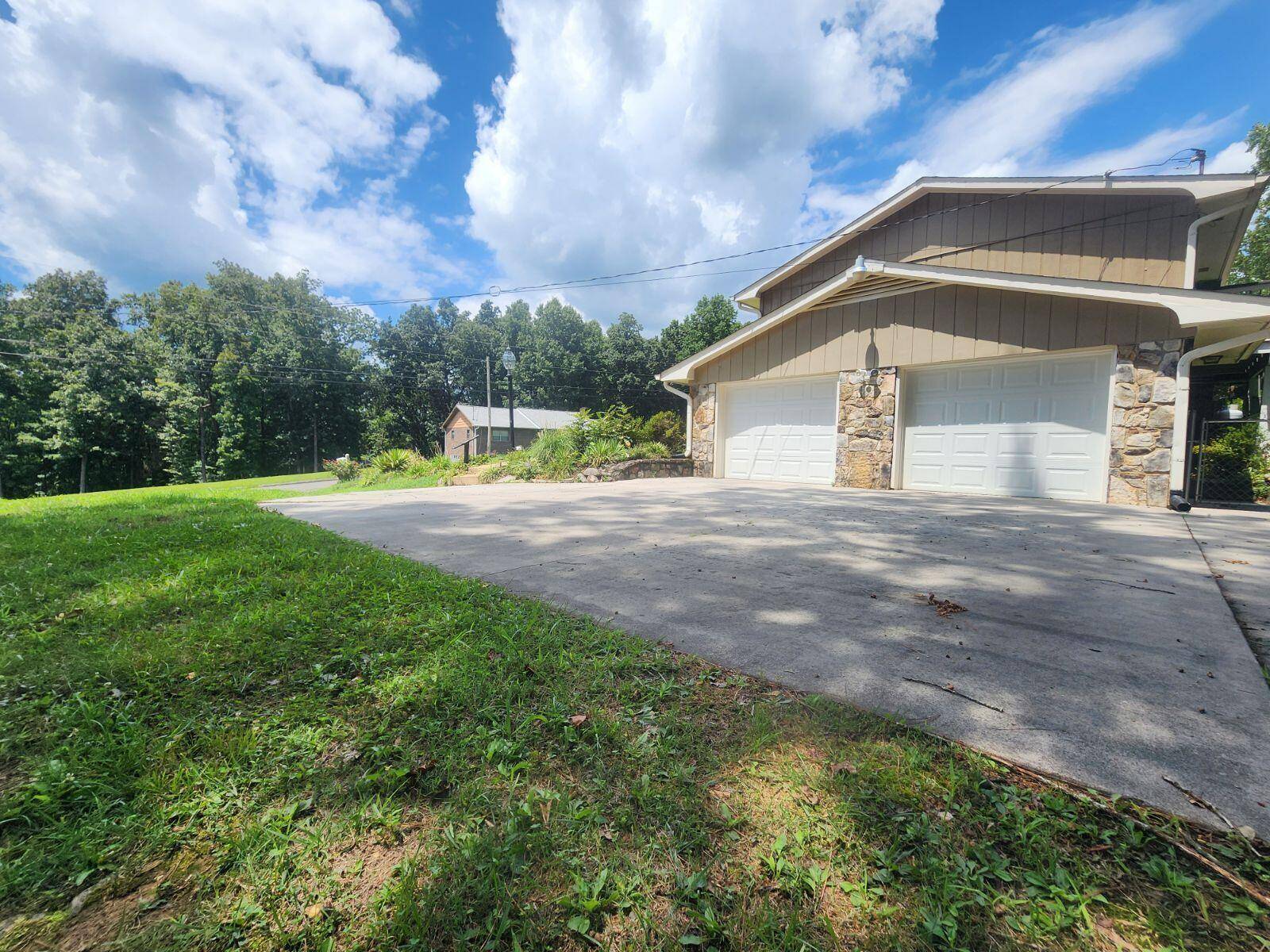 Cleveland, TN 37323,191 Clara LN