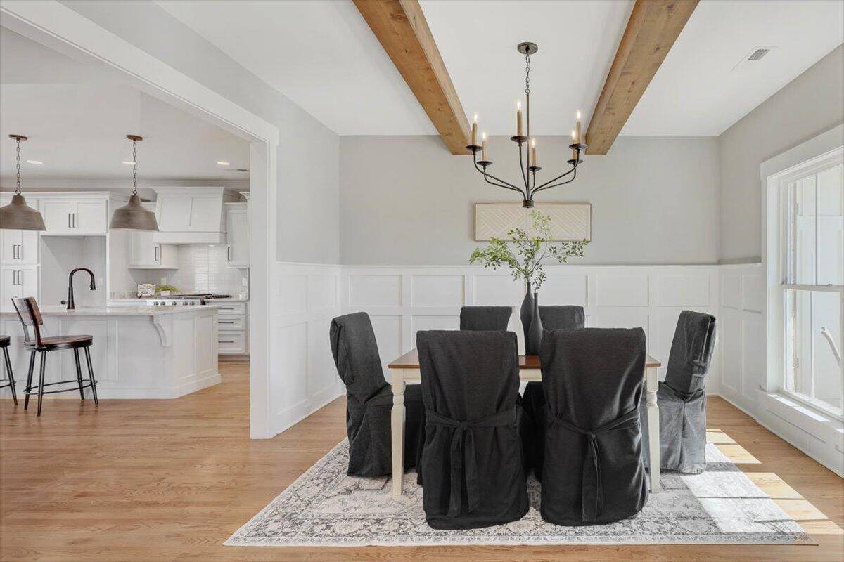 Apison, TN 37302,10613 Kavya LN