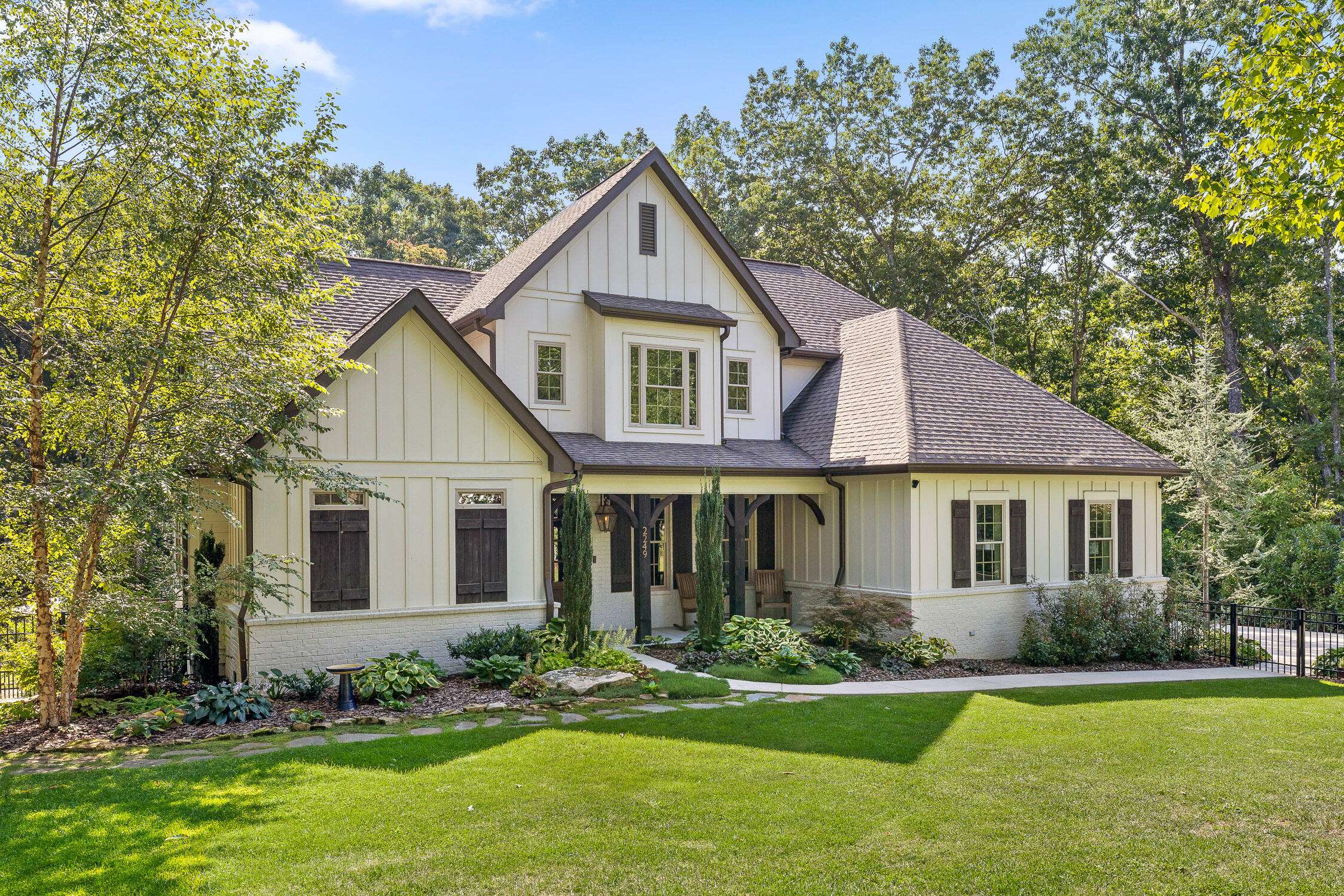 Signal Mountain, TN 37377,2249 Walking Stick LN