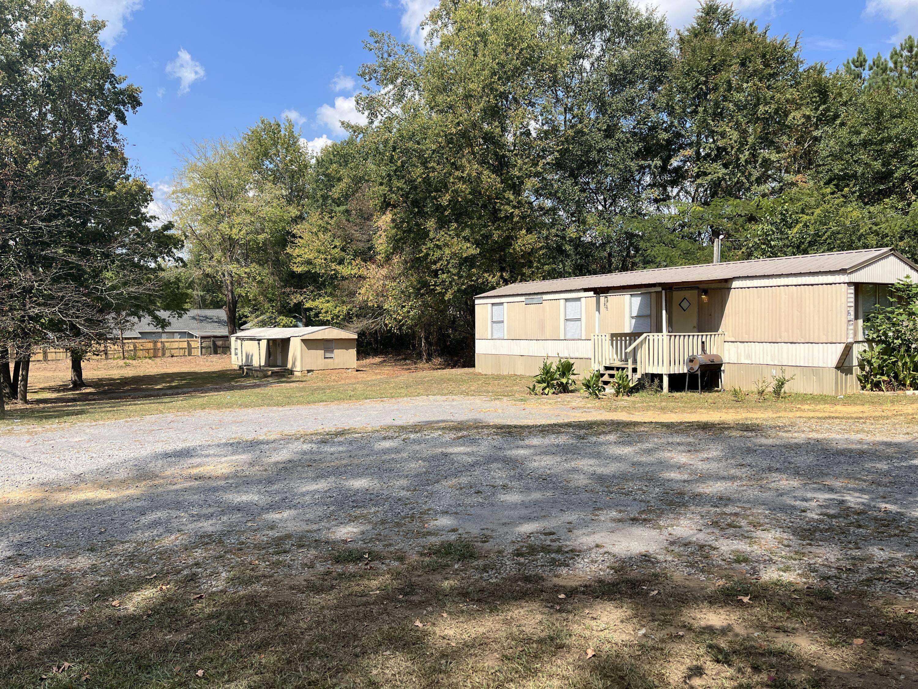 Dalton, GA 30721,128-132 Bowie LN