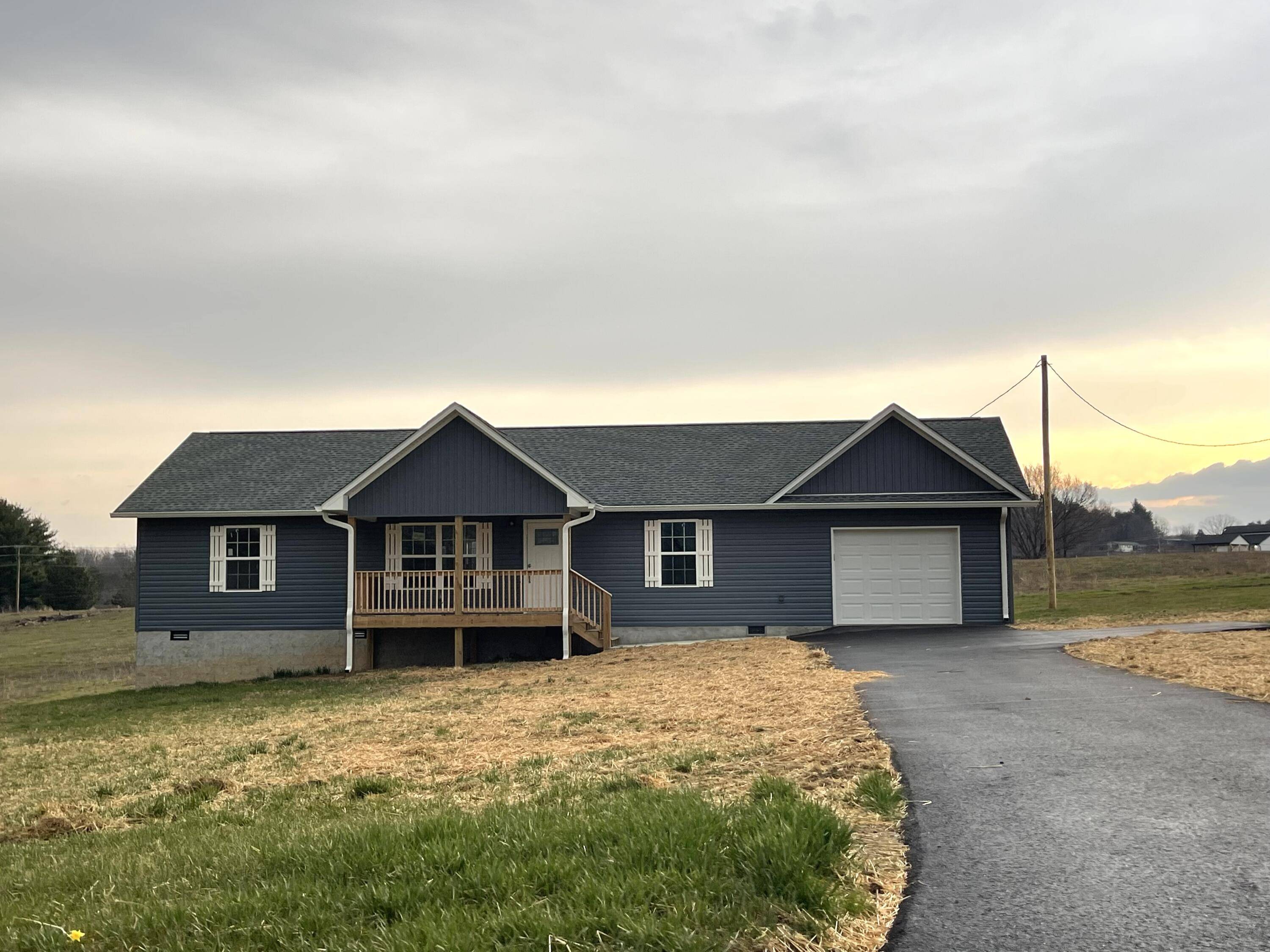 Pikeville, TN 37367,67 Sievers RD