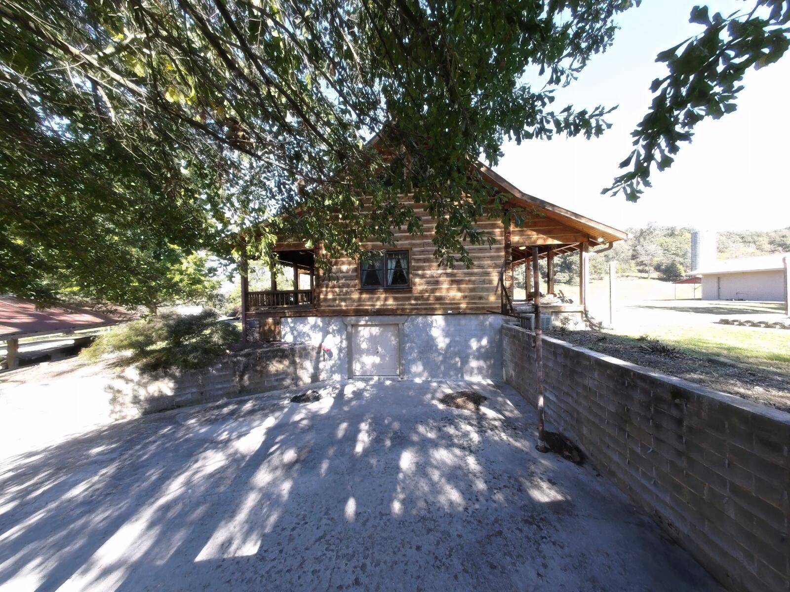Benton, TN 37307,388 Patty RD