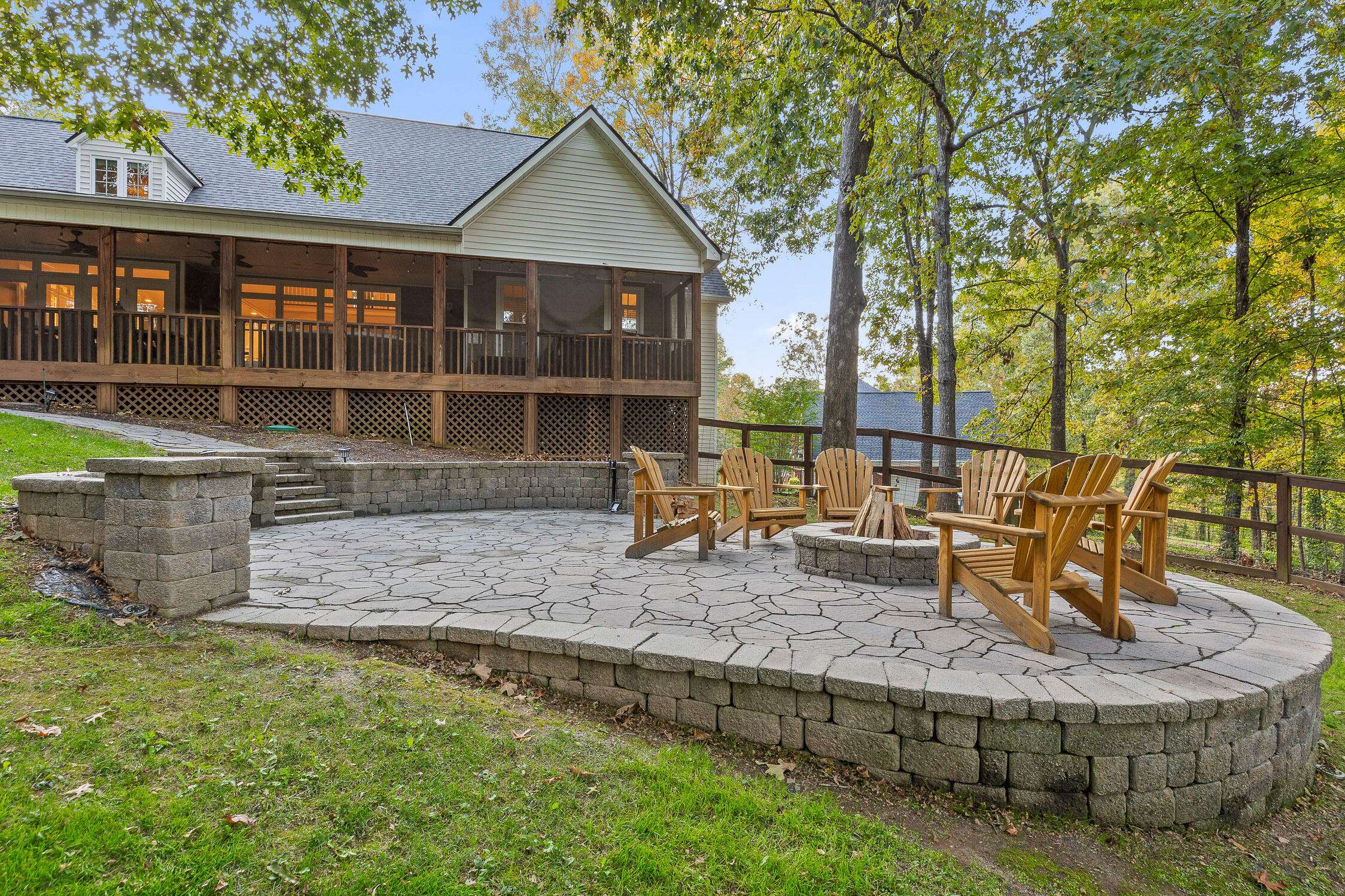 Cohutta, GA 30710,359 Golf View DR